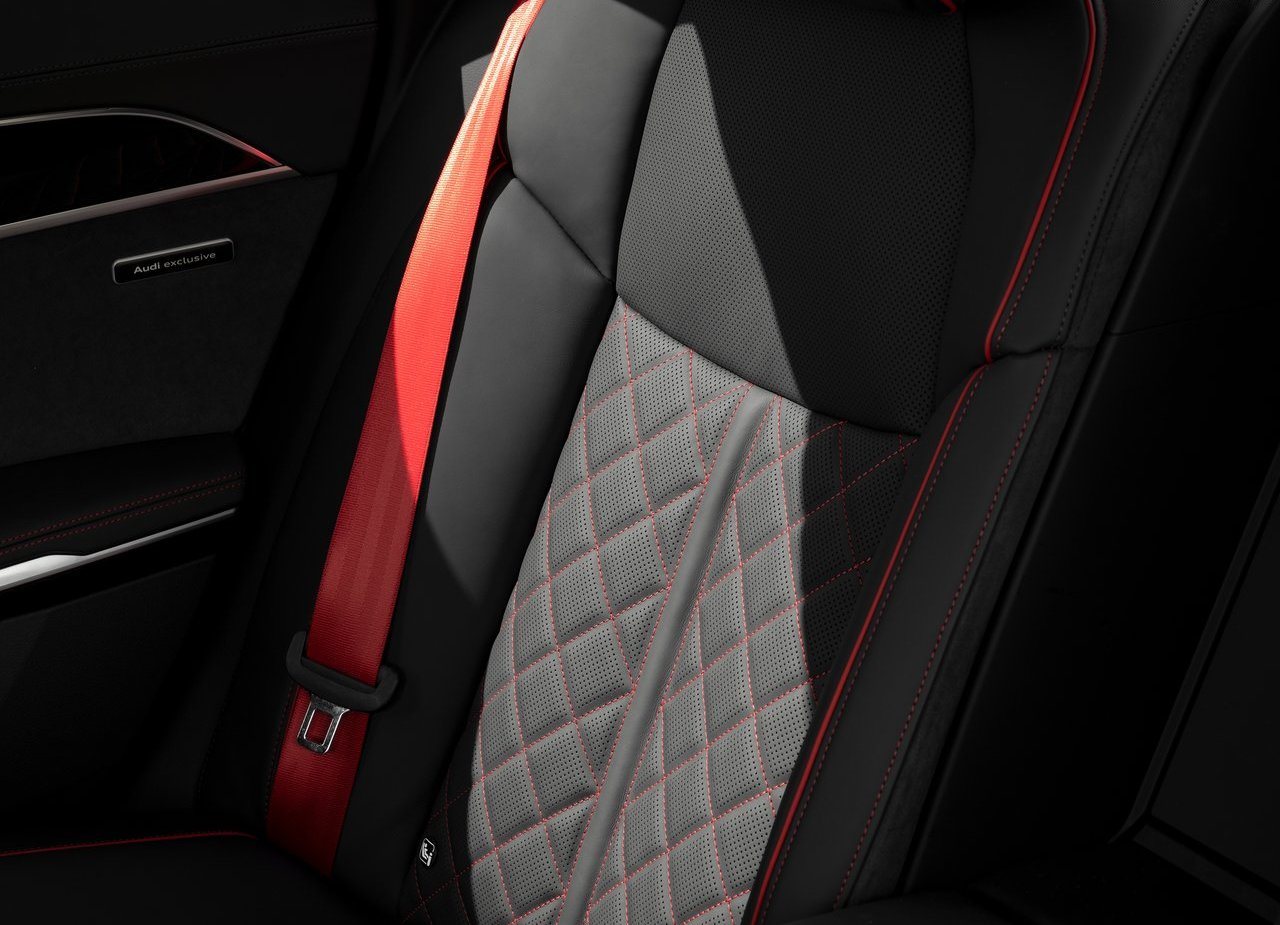 2022 - AUDI S8 UK VERSION, foto 41