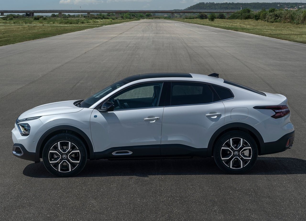2023 - CITROËN C4 X & ë-C4 X, foto 11