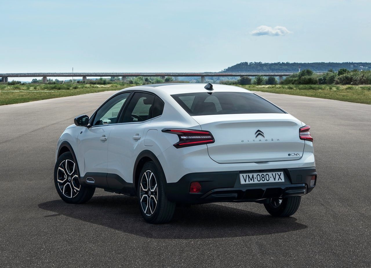 2023 - CITROËN C4 X & ë-C4 X, foto 15