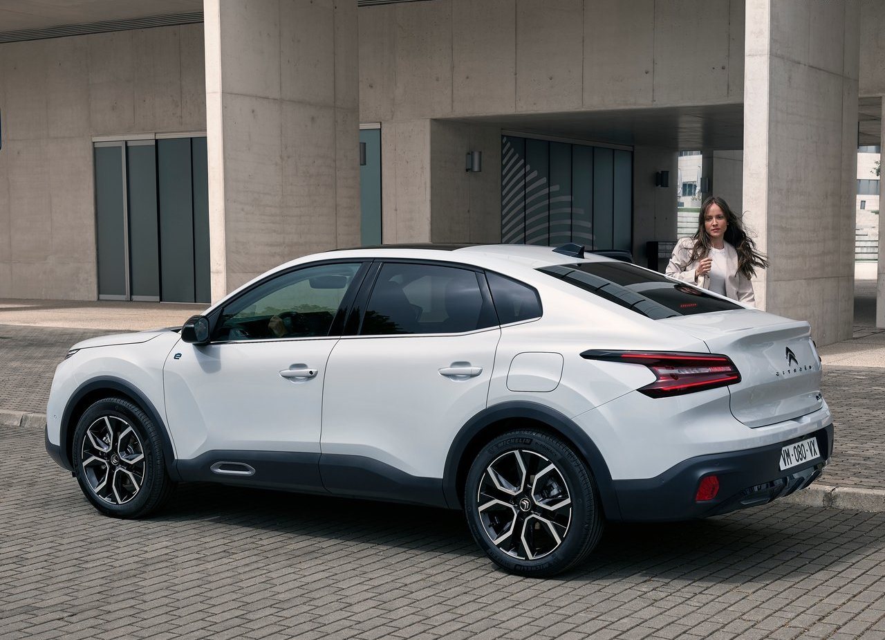 2023 - CITROËN C4 X & ë-C4 X, foto 17