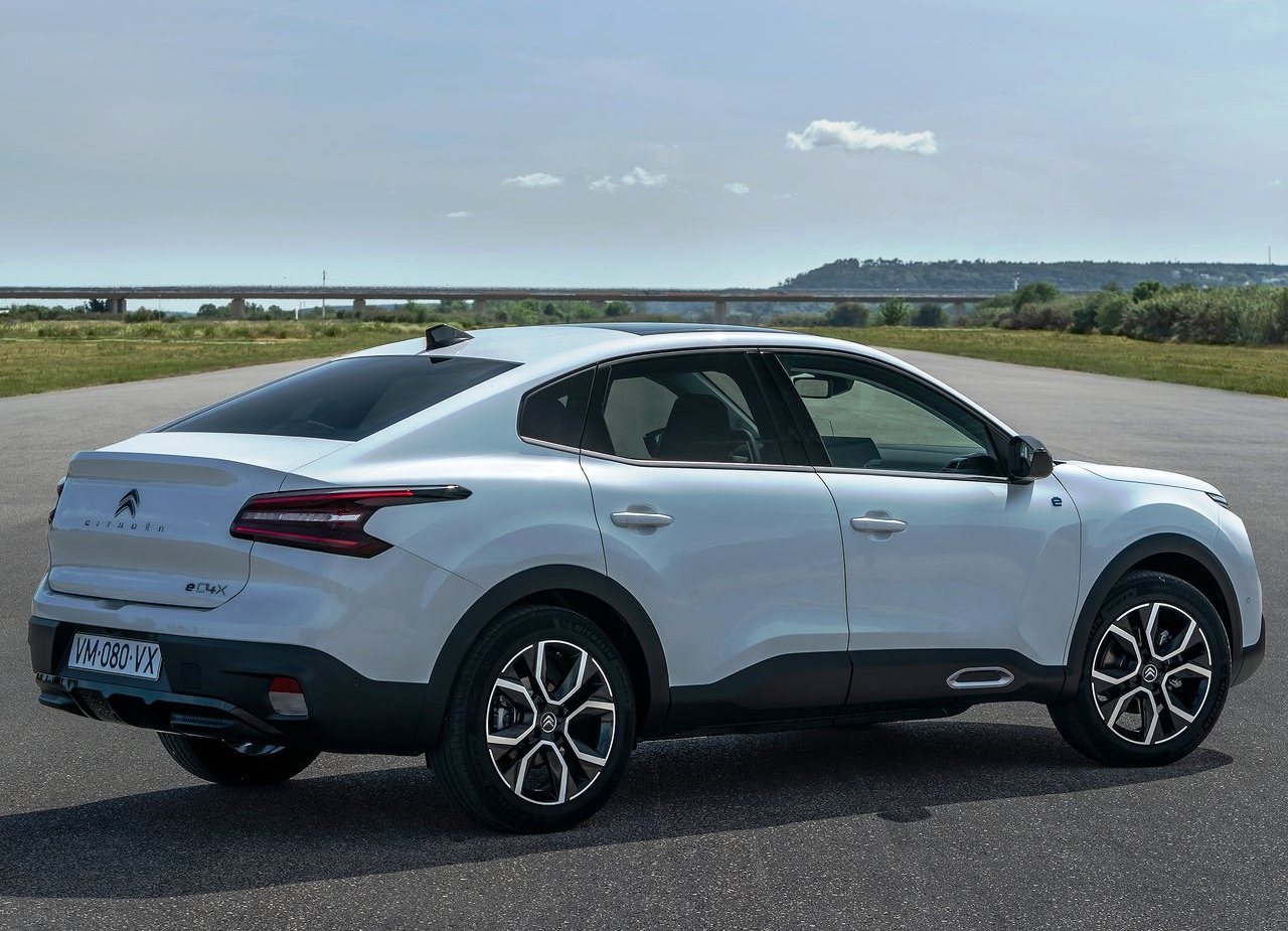 2023 - CITROËN C4 X & ë-C4 X, foto 20