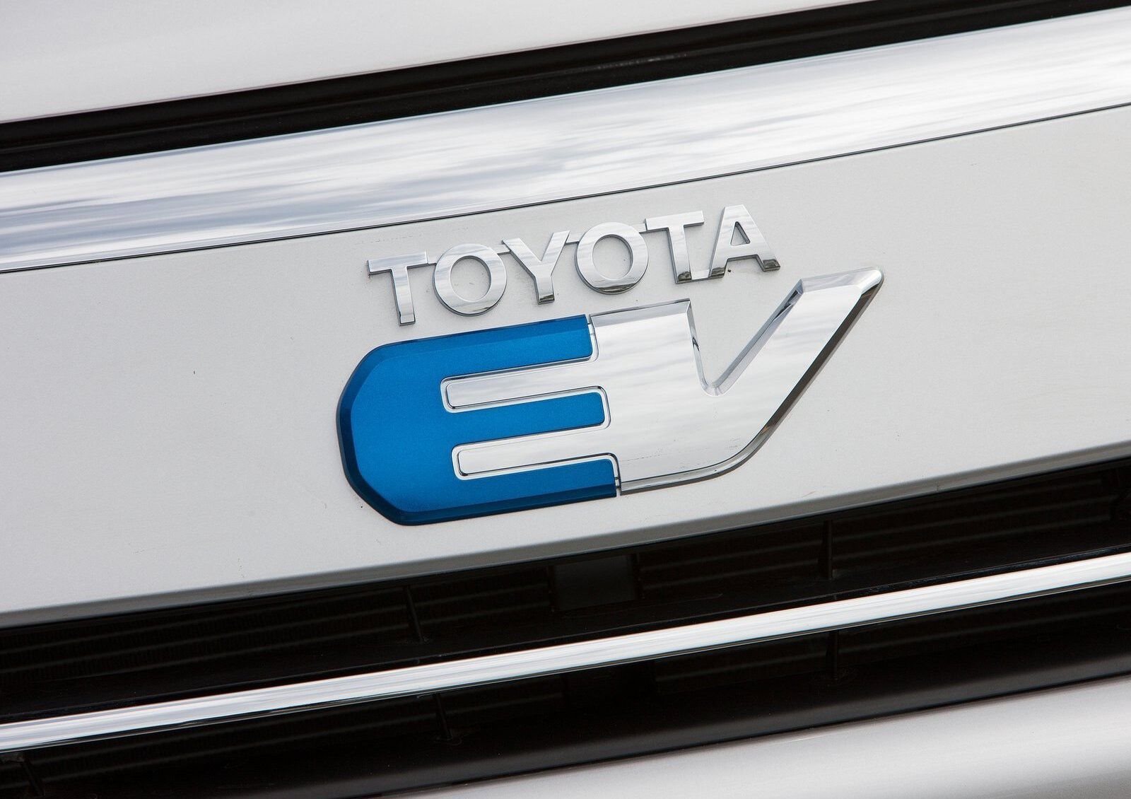 TOYOTA RAV4 EV, foto 5