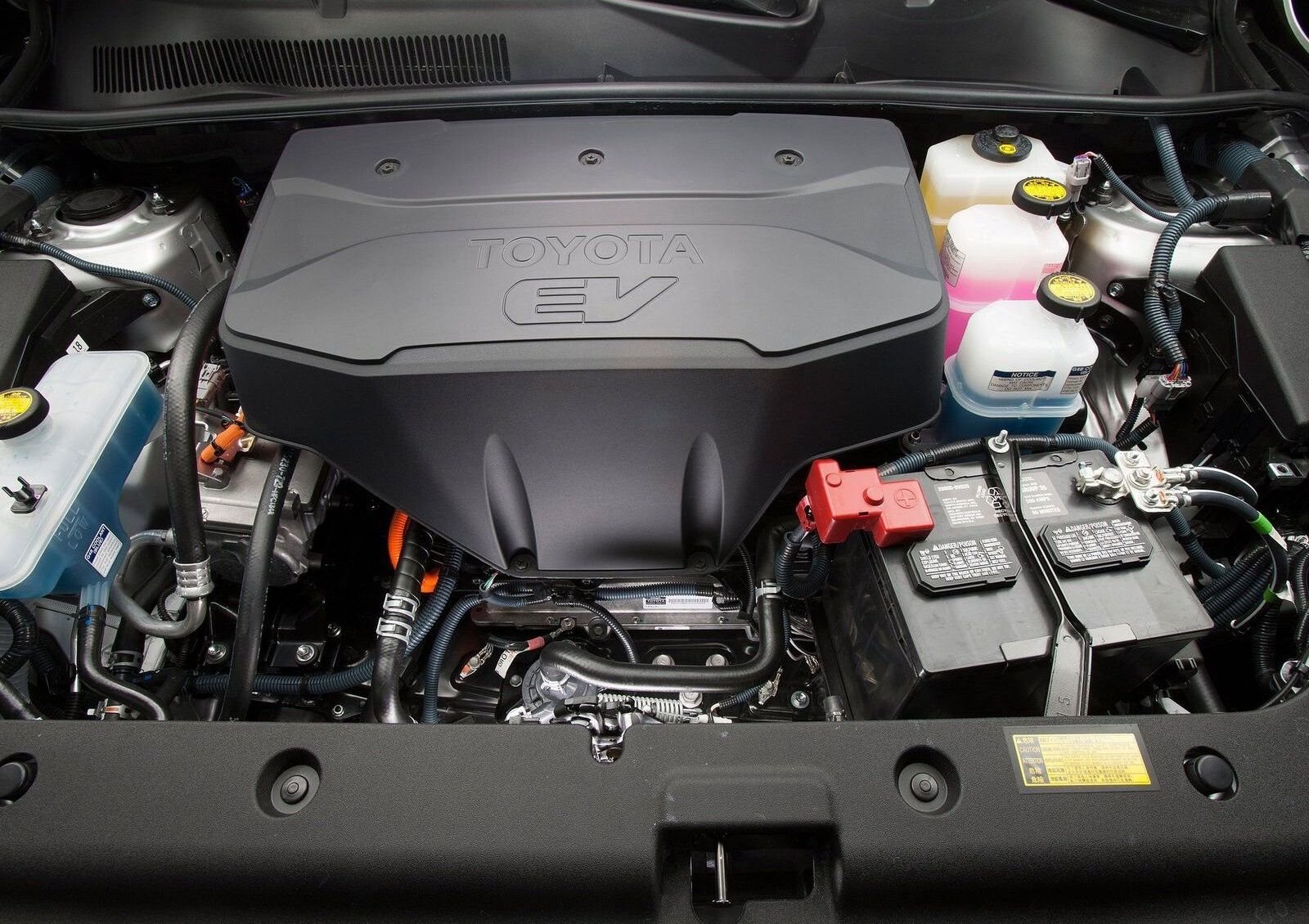 TOYOTA RAV4 EV, foto 15