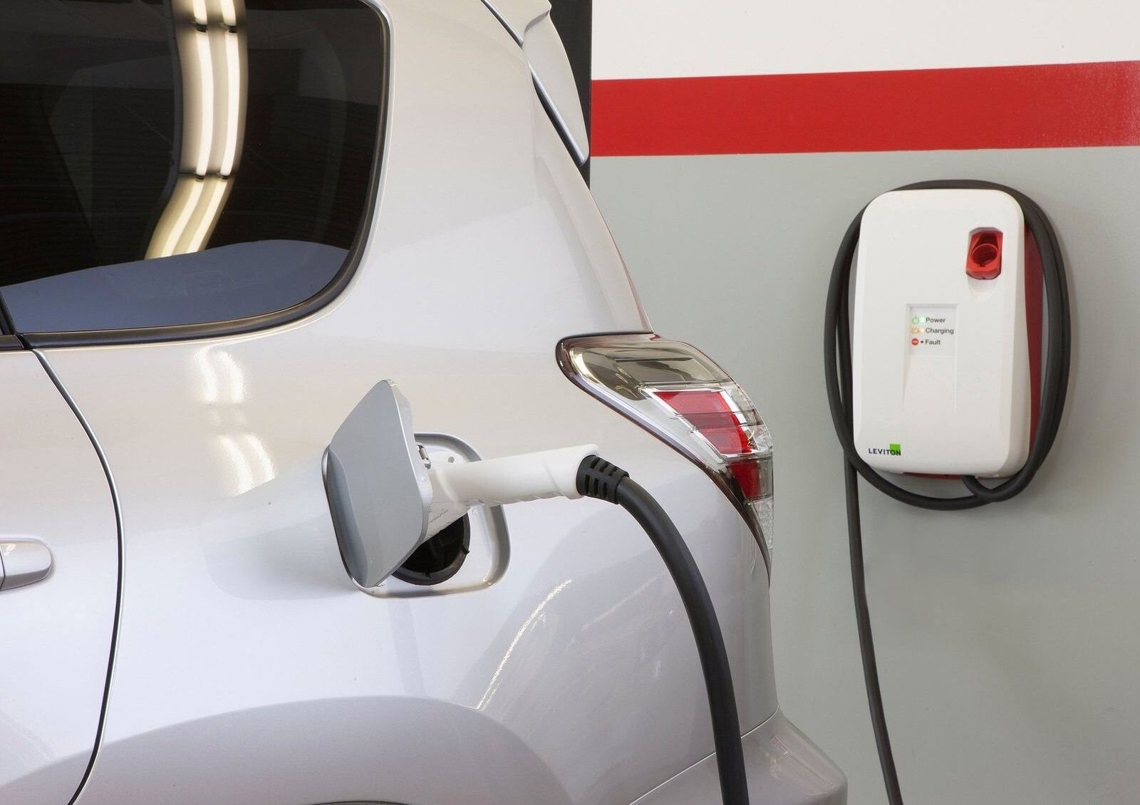 TOYOTA RAV4 EV, foto 22