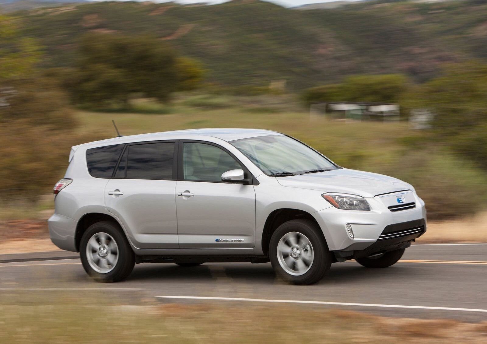 TOYOTA RAV4 EV, foto 23