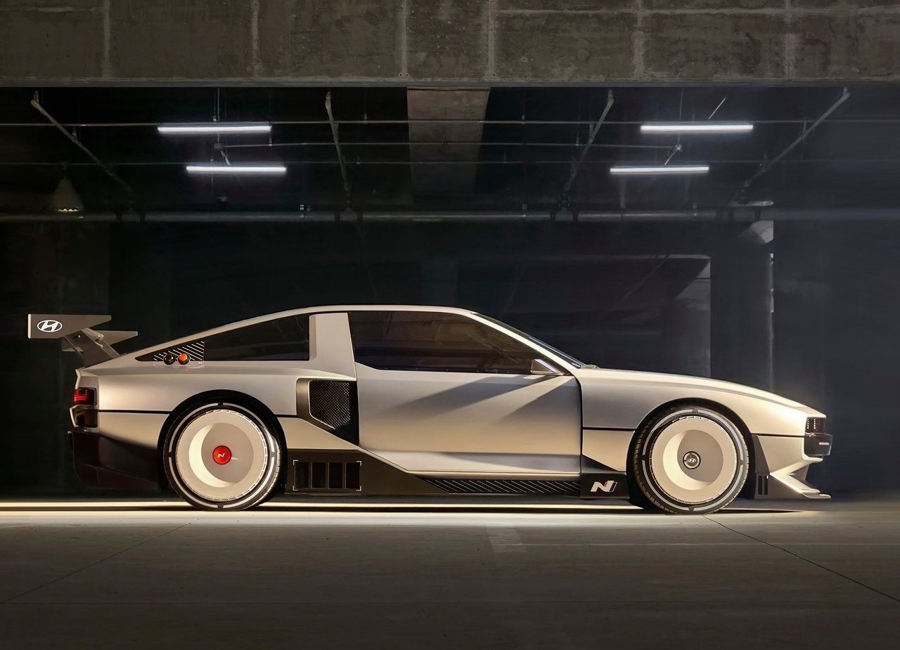 HYUNDAI N VISION 74 CONCEPT & HYUNDAI RN22e CONCEPT, foto 2