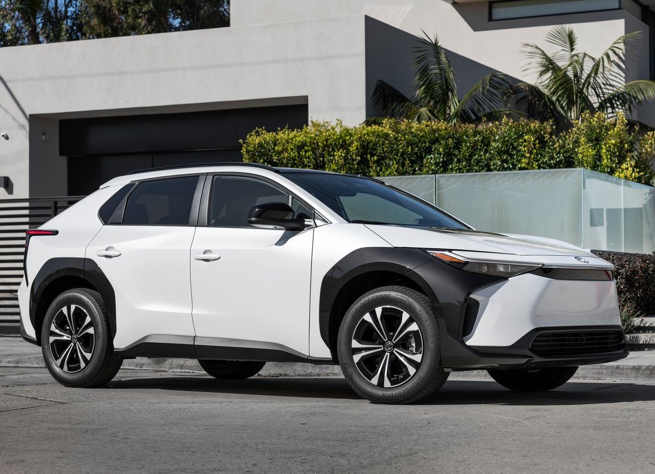2023 - TOYOTA bZ4X XLE FWD US VERSION, foto 7