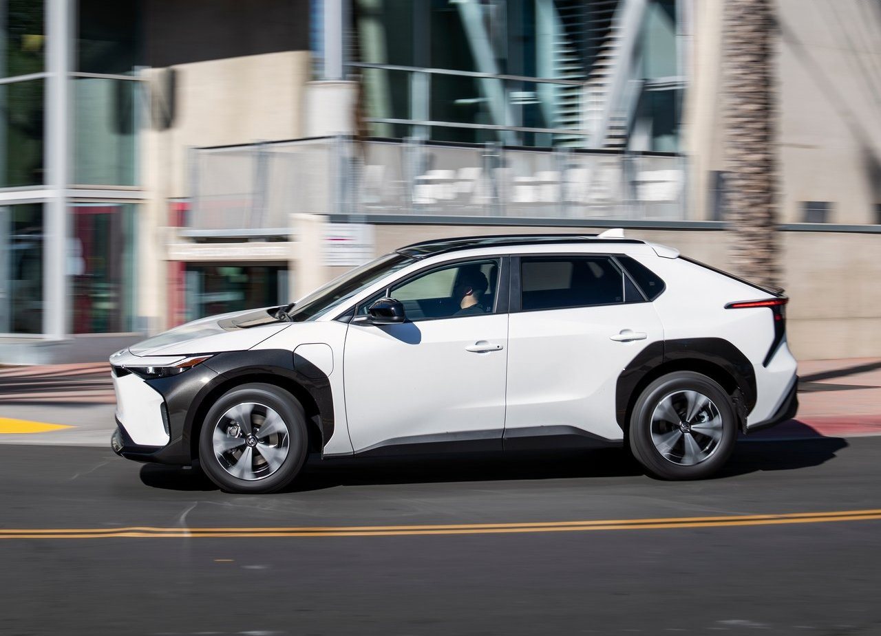 2023 - TOYOTA bZ4X XLE FWD US VERSION, foto 29
