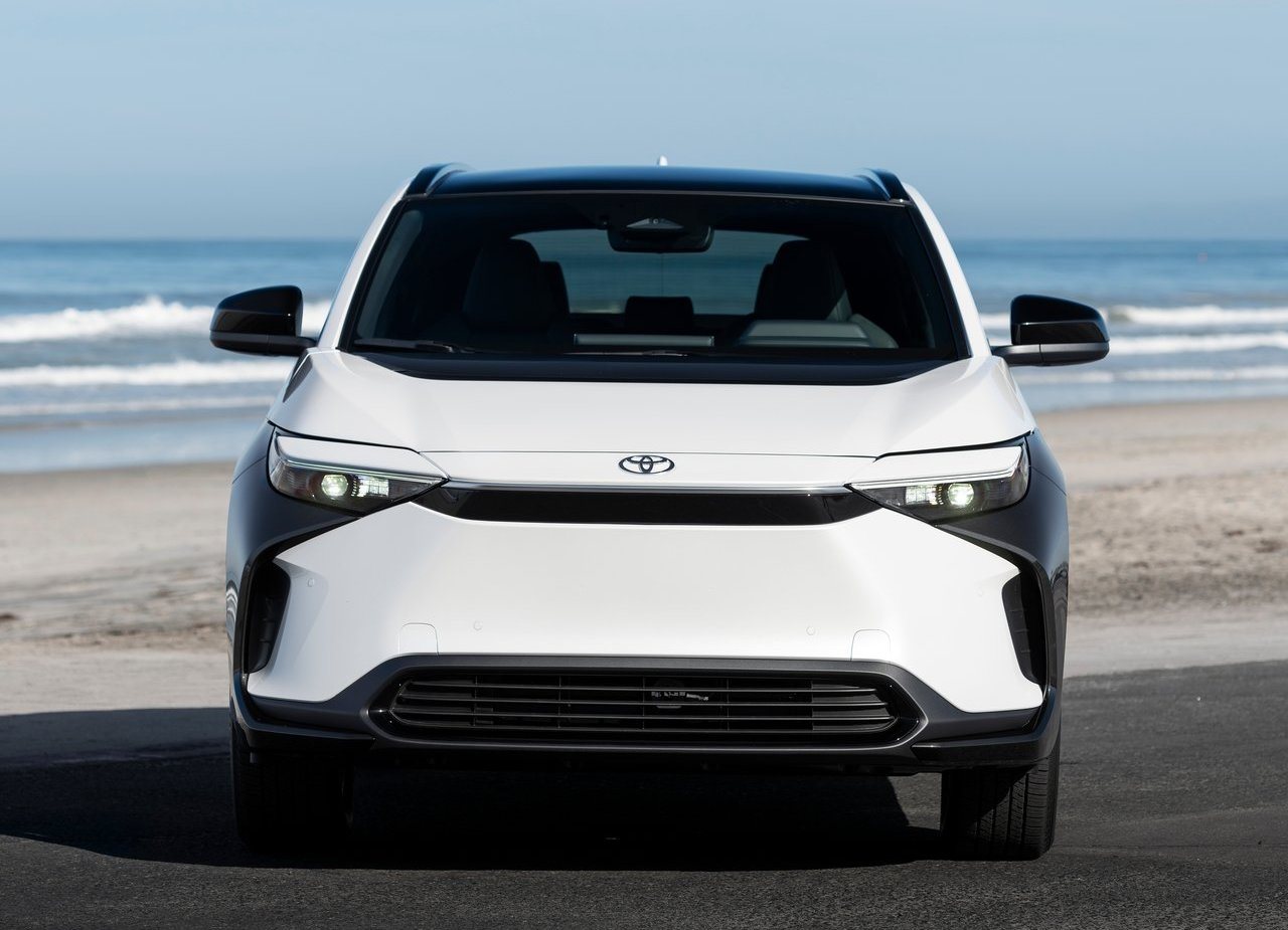 2023 - TOYOTA bZ4X XLE FWD US VERSION, foto 46