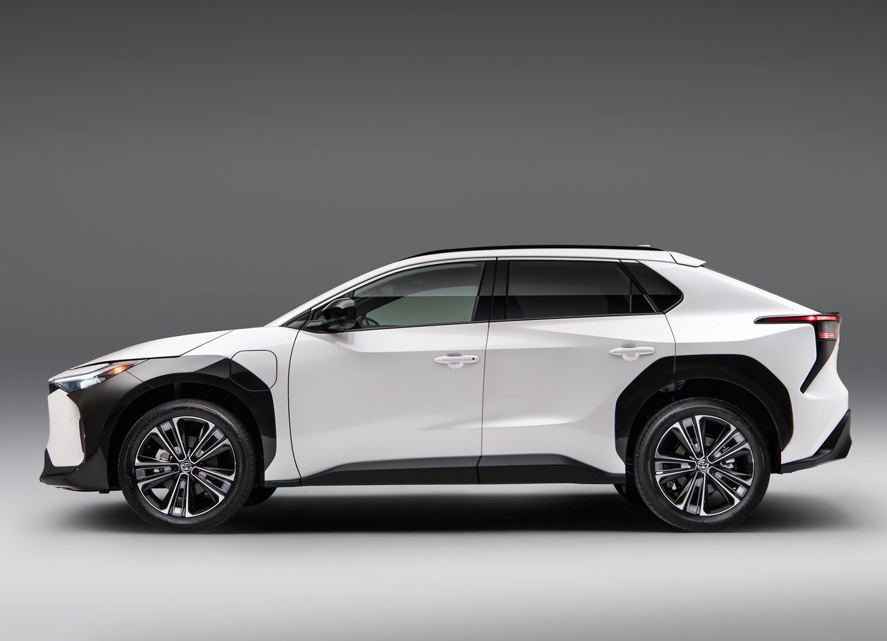 2023 - TOYOTA bZ4X XLE FWD US VERSION, foto 50