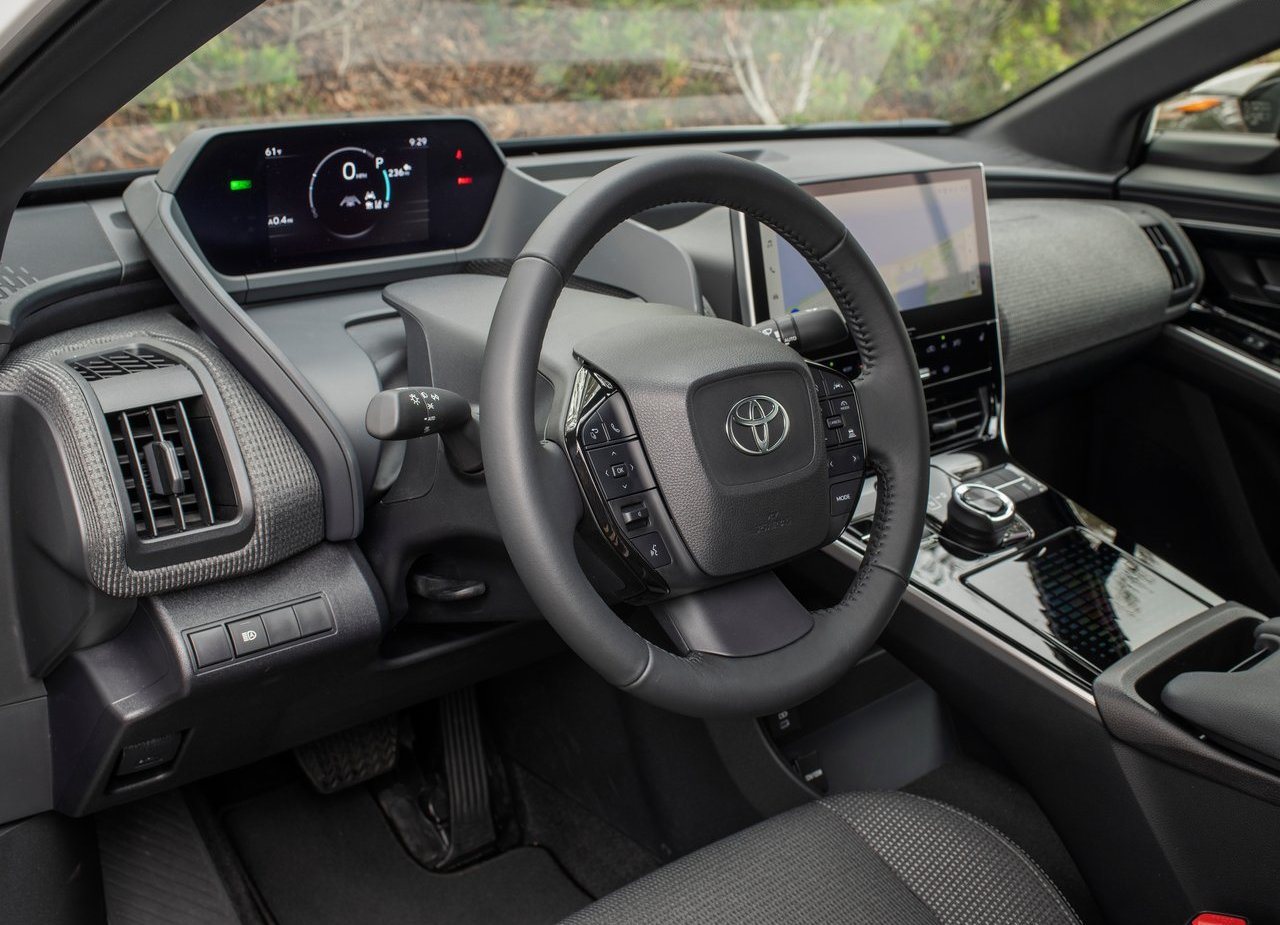 2023 - TOYOTA bZ4X XLE FWD US VERSION, foto 55