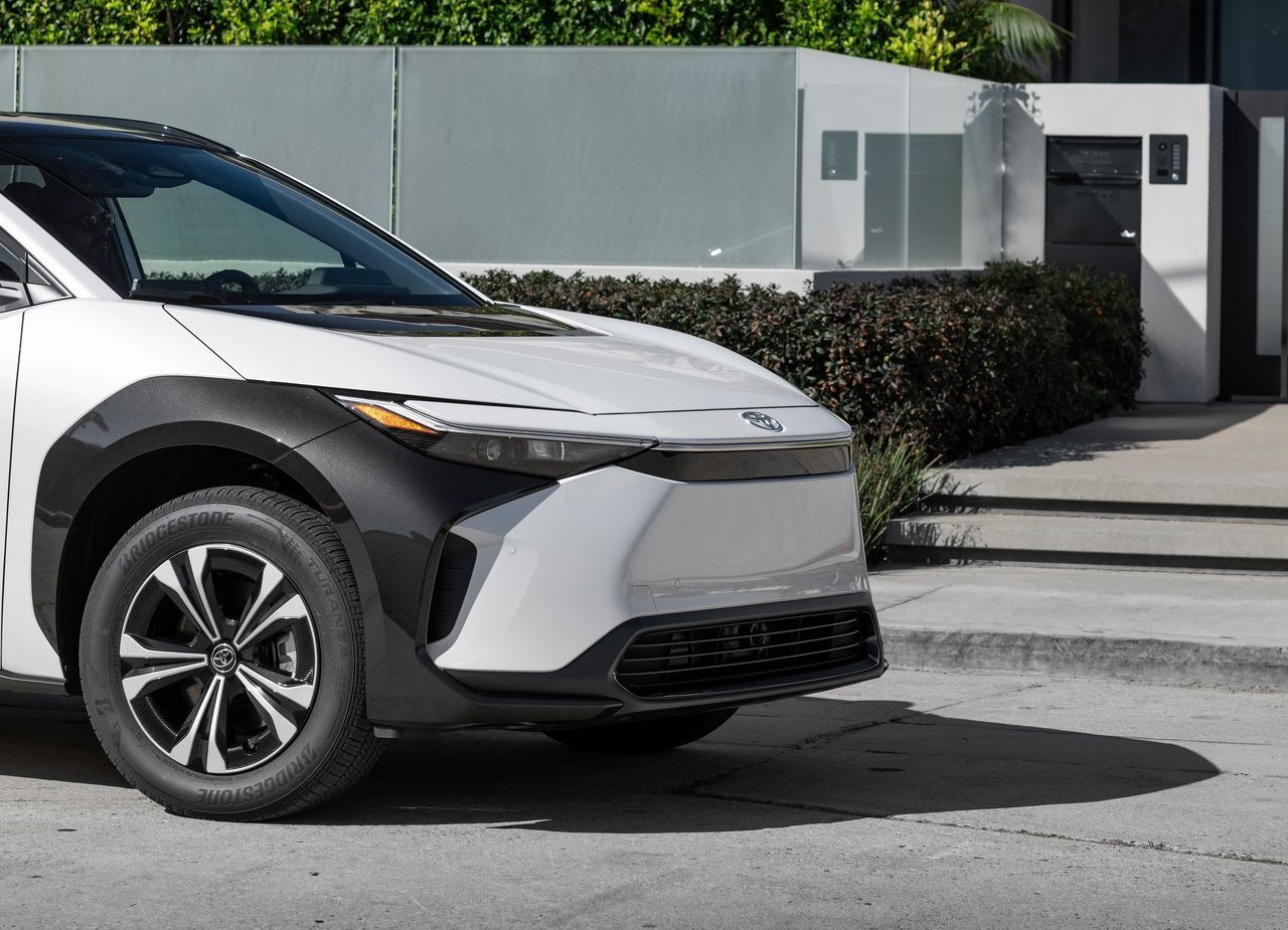2023 - TOYOTA bZ4X XLE FWD US VERSION, foto 81