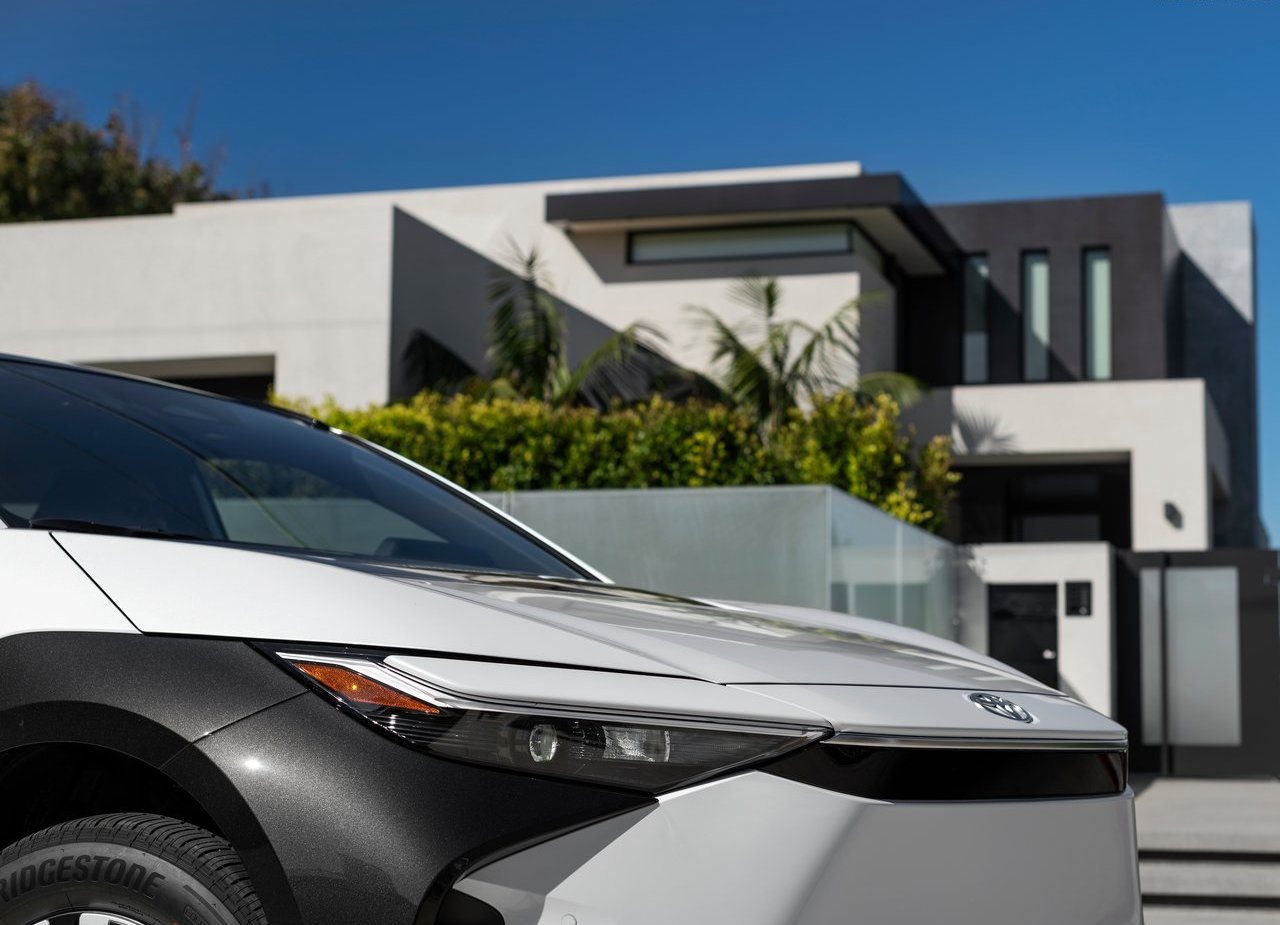 2023 - TOYOTA bZ4X XLE FWD US VERSION, foto 82