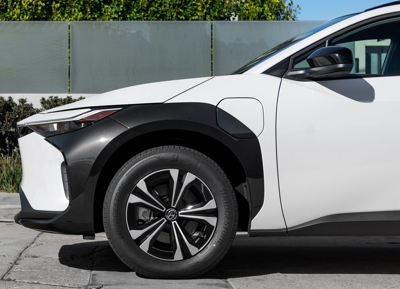 2023 - TOYOTA bZ4X XLE FWD US VERSION, foto 87