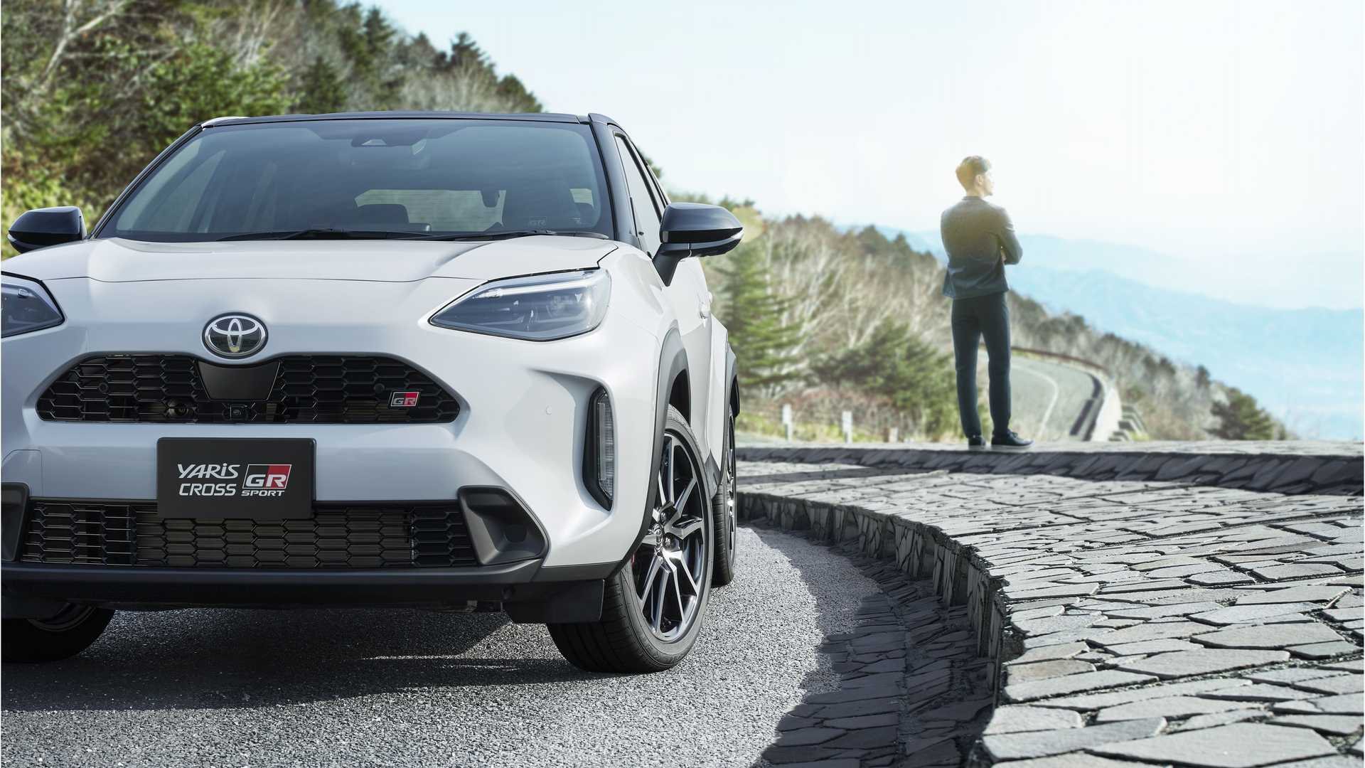 2023 - TOYOTA YARIS CROSS GR SPORT, foto 3