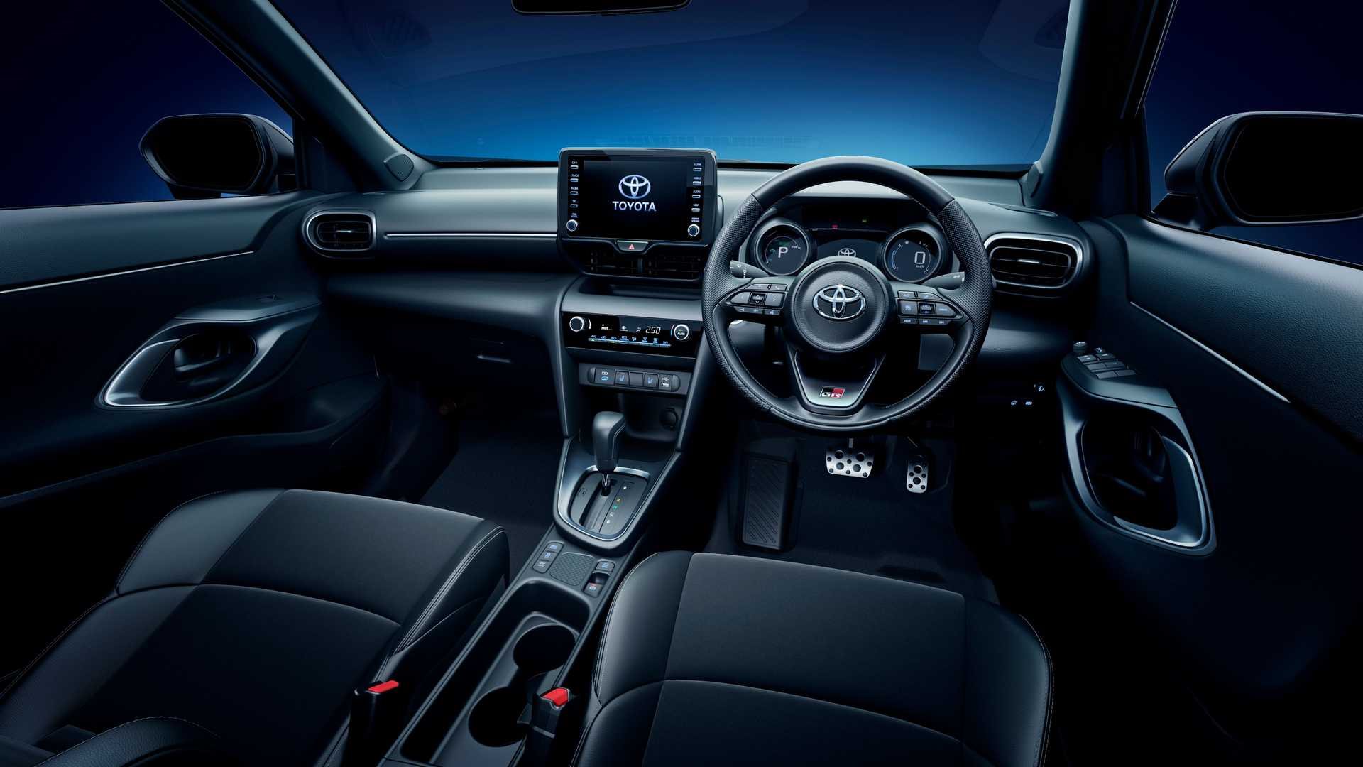 2023 - TOYOTA YARIS CROSS GR SPORT, foto 7