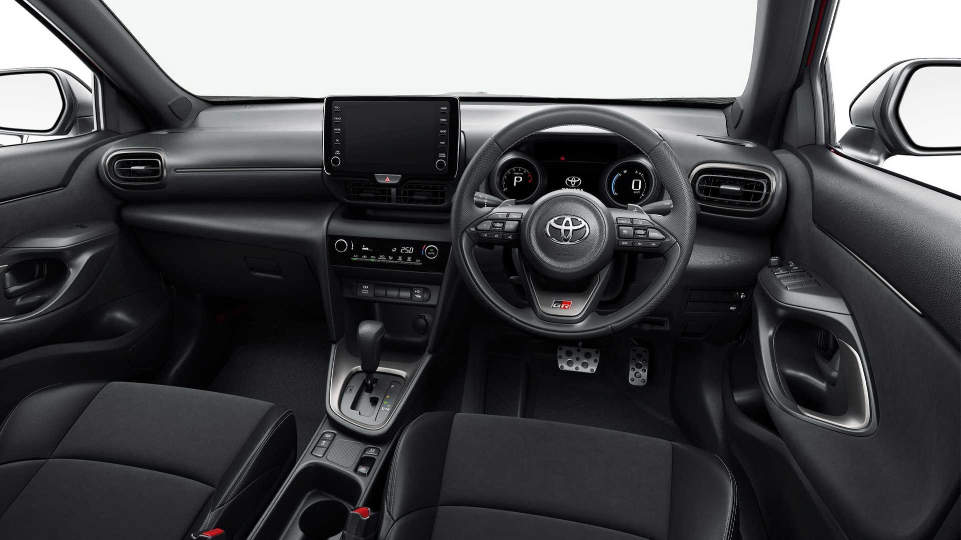 2023 - TOYOTA YARIS CROSS GR SPORT, foto 21