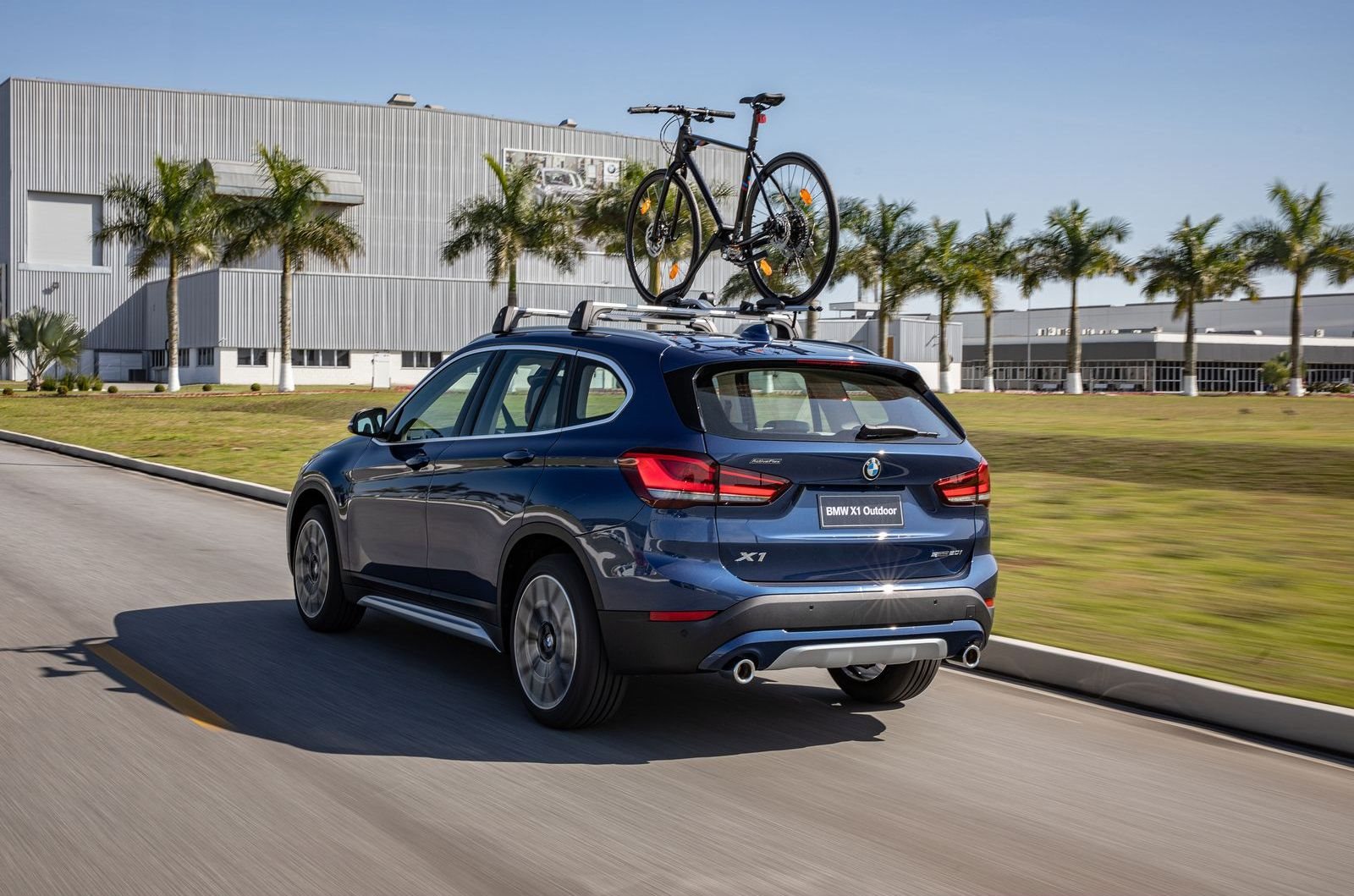 2022 - BMW X1 OUTDOOR, foto 2