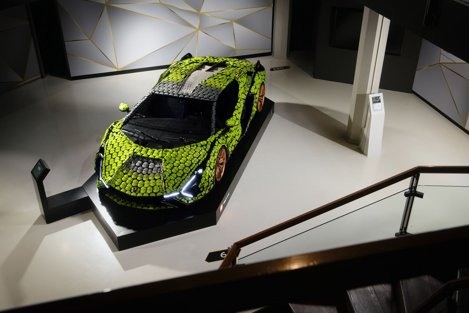 LAMBORGHINI SIAN FKP 37 LEGO TECHNIC, foto 5