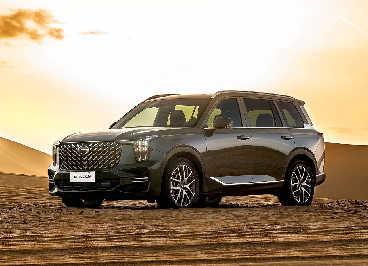 2022 - GAC GS8, foto 19