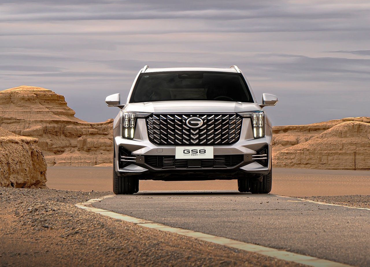 2022 - GAC GS8, foto 47