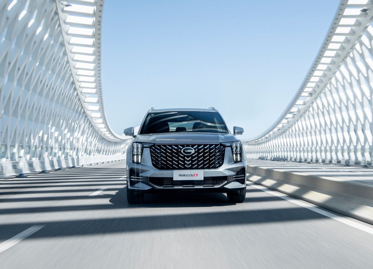 2022 - GAC GS8, foto 49