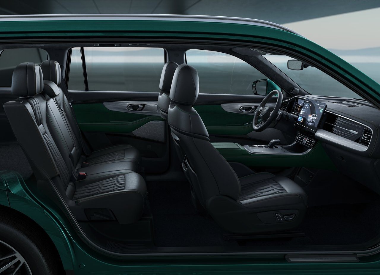2022 - GAC GS8, foto 63