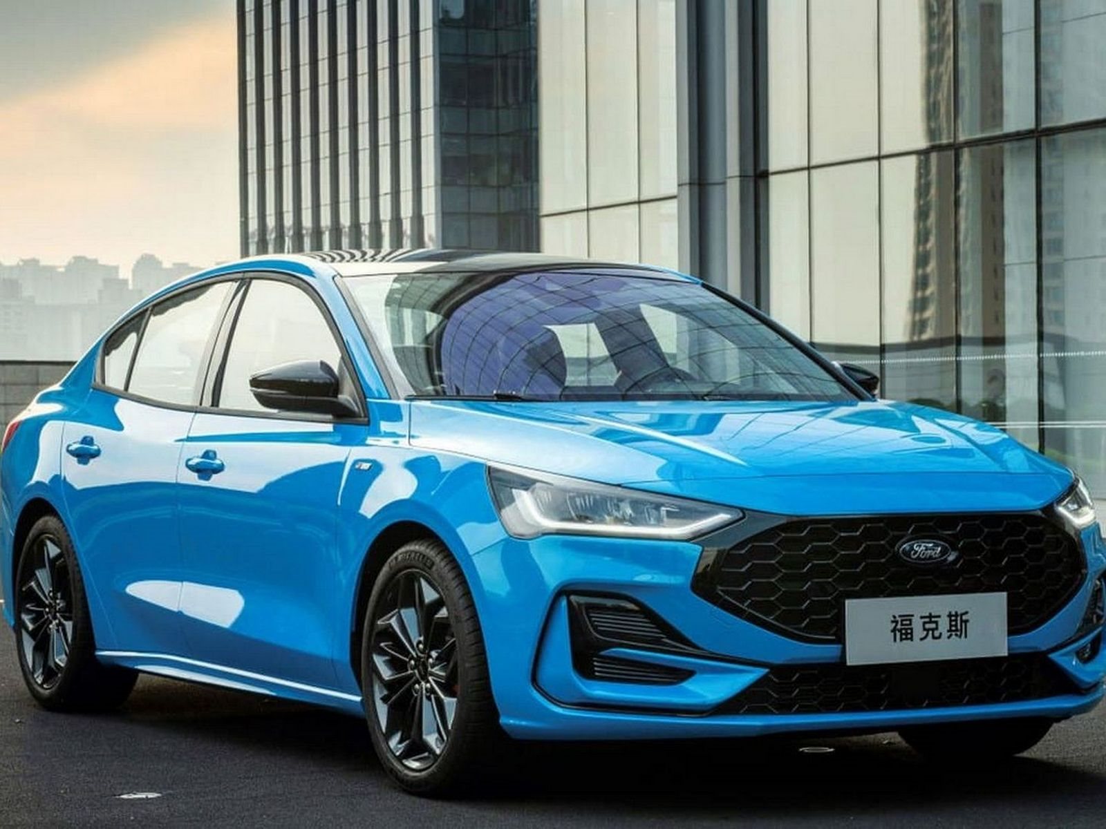 FORD FOCUS SEDAN ST-LINE, foto 7