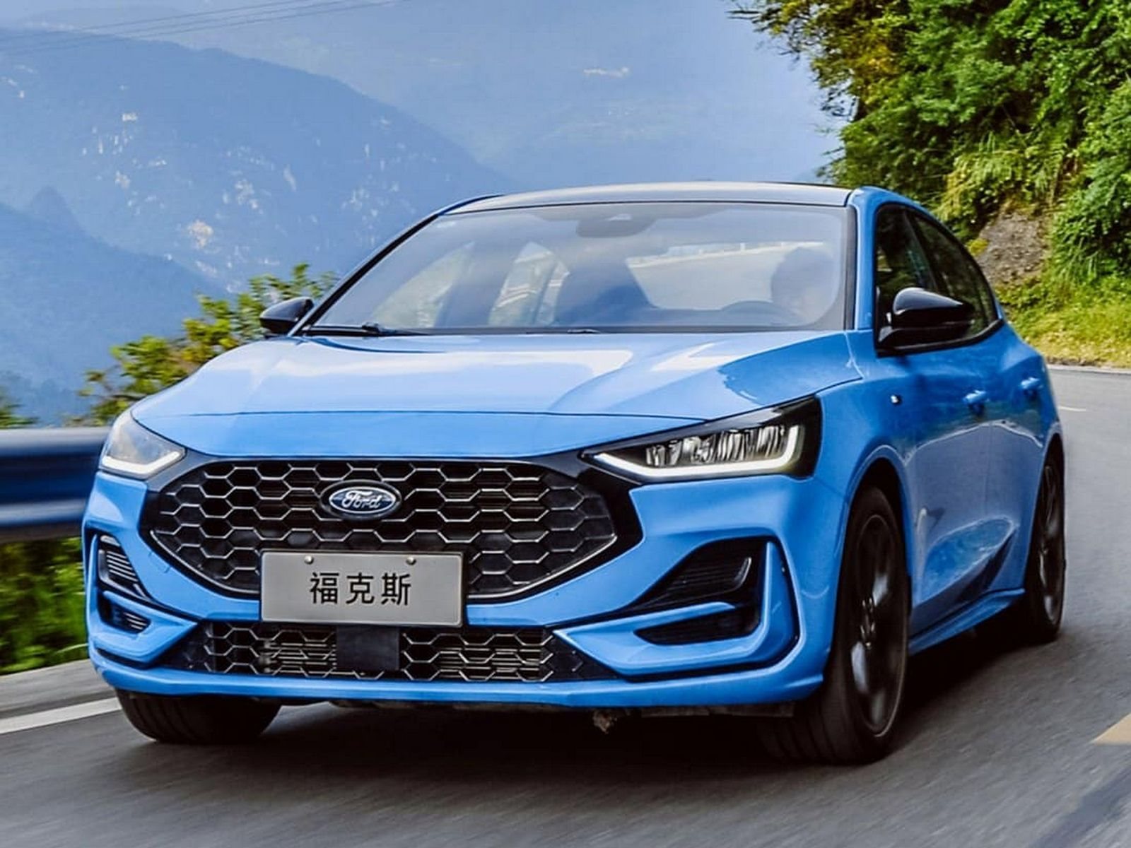 FORD FOCUS SEDAN ST-LINE, foto 10