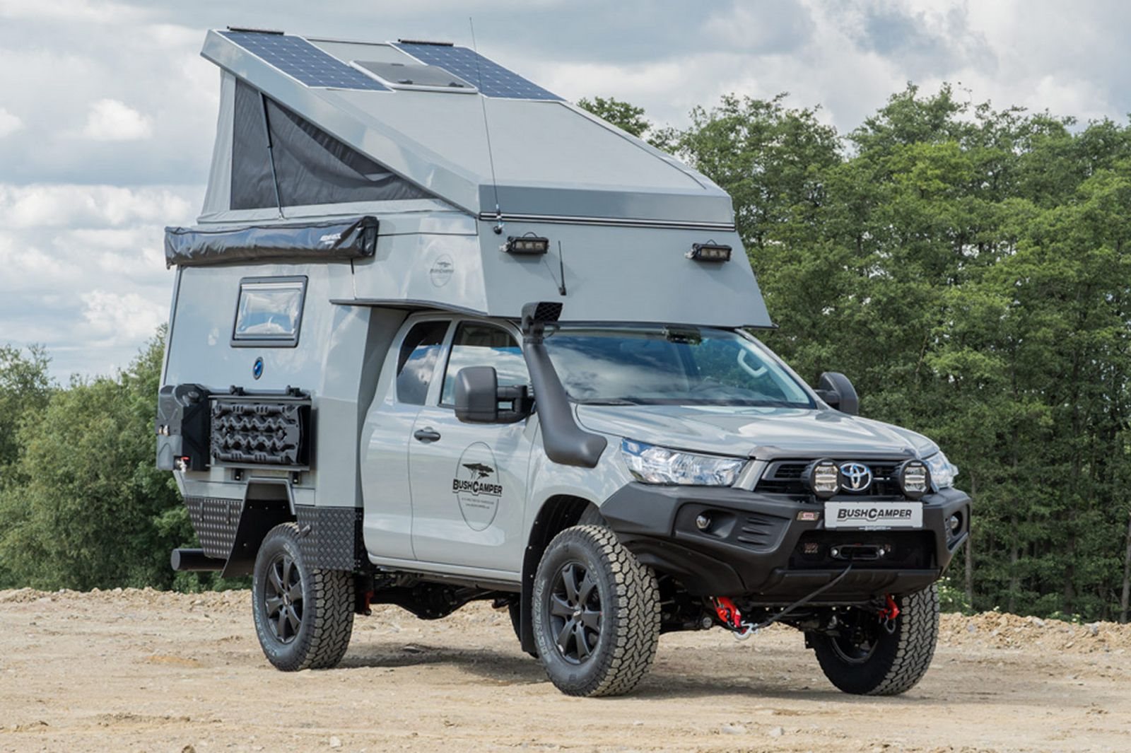 2022 - TOYOTA HILUX BUSH CAMPER, foto 1