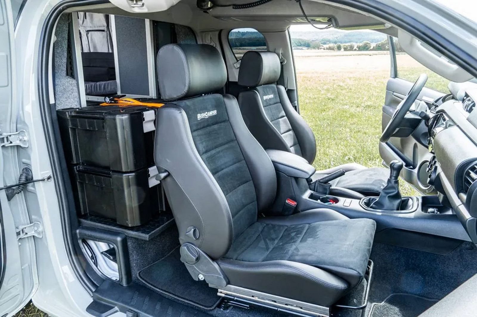 2022 - TOYOTA HILUX BUSH CAMPER, foto 13