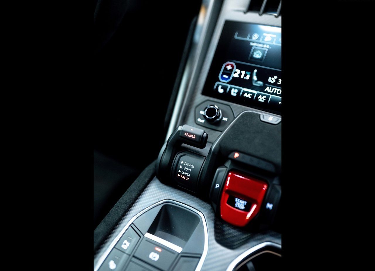 LAMBORGHINI URUS PERFORMANTE, foto 76