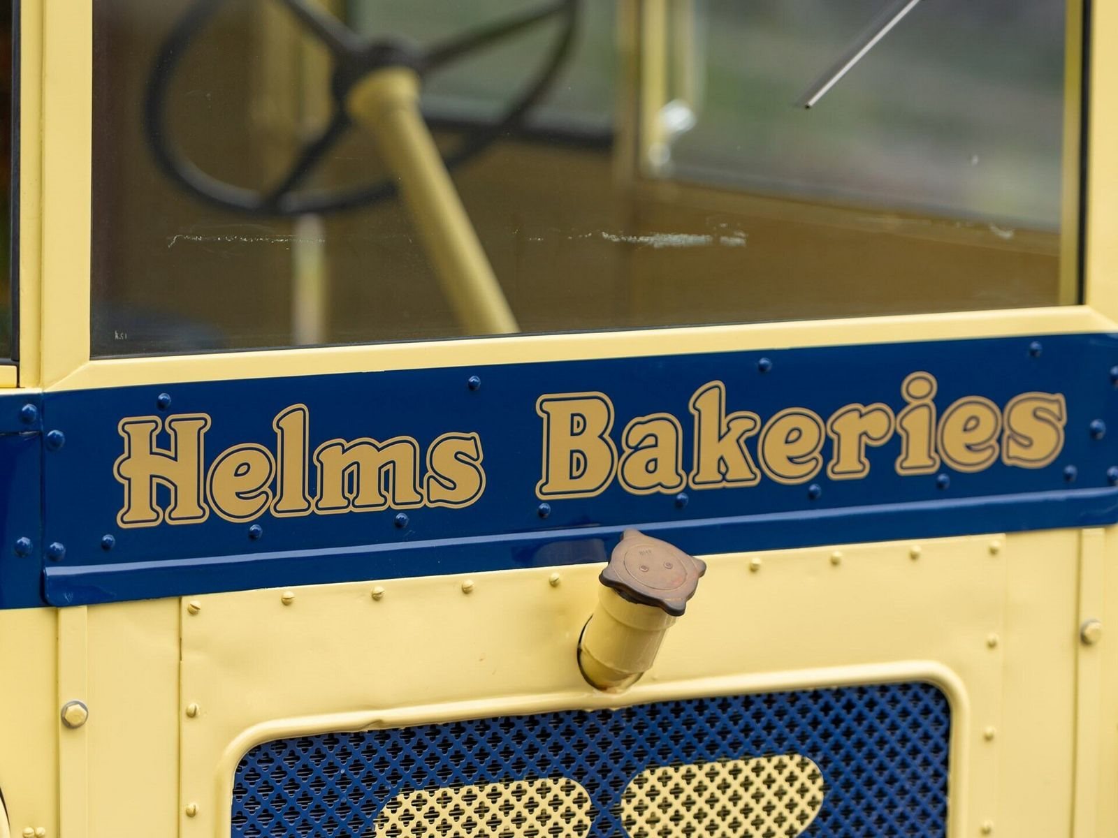 TWIN COACH HELMS BAKERY DELIVERY TRUCK, foto 6