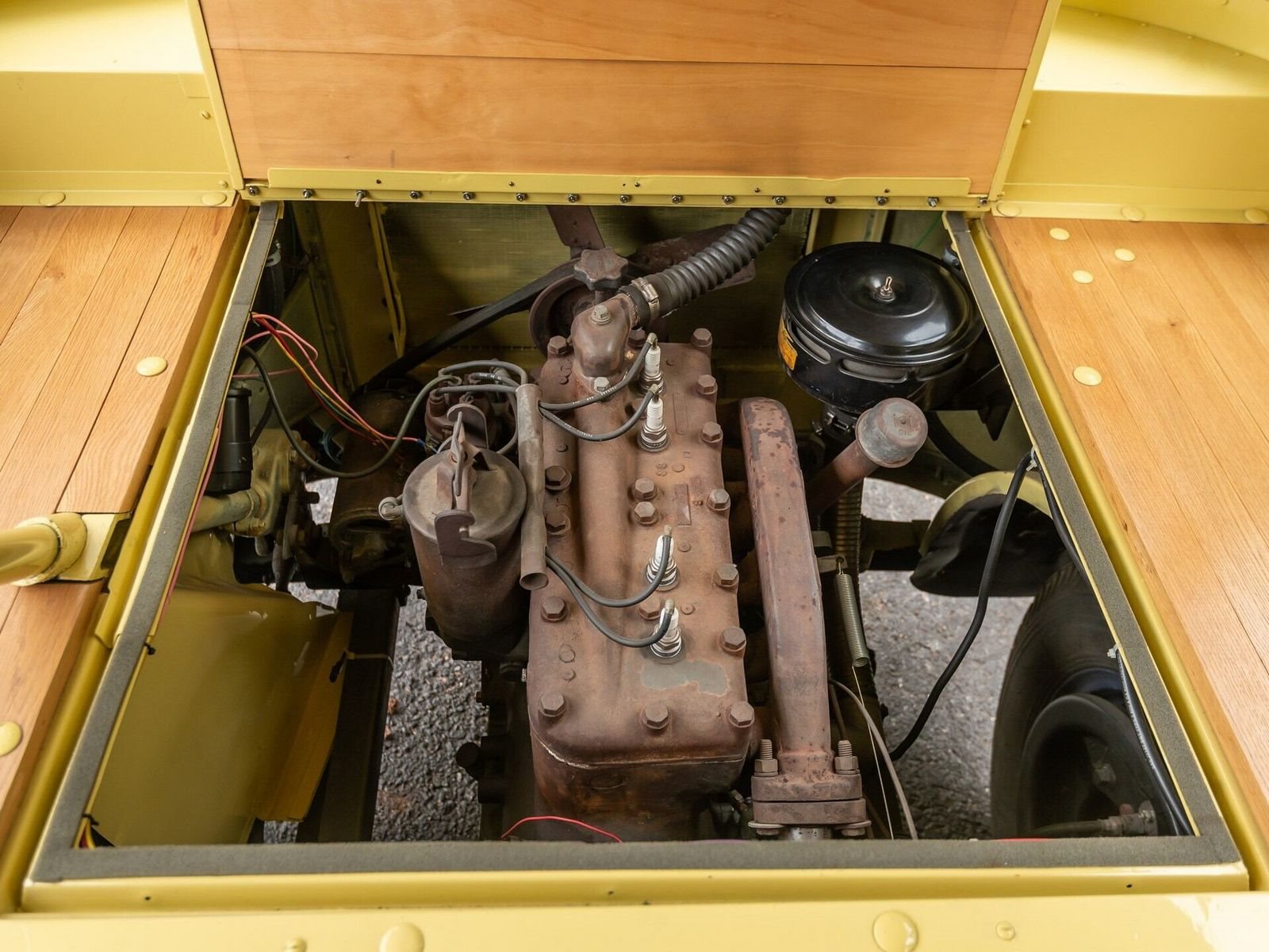 TWIN COACH HELMS BAKERY DELIVERY TRUCK, foto 17