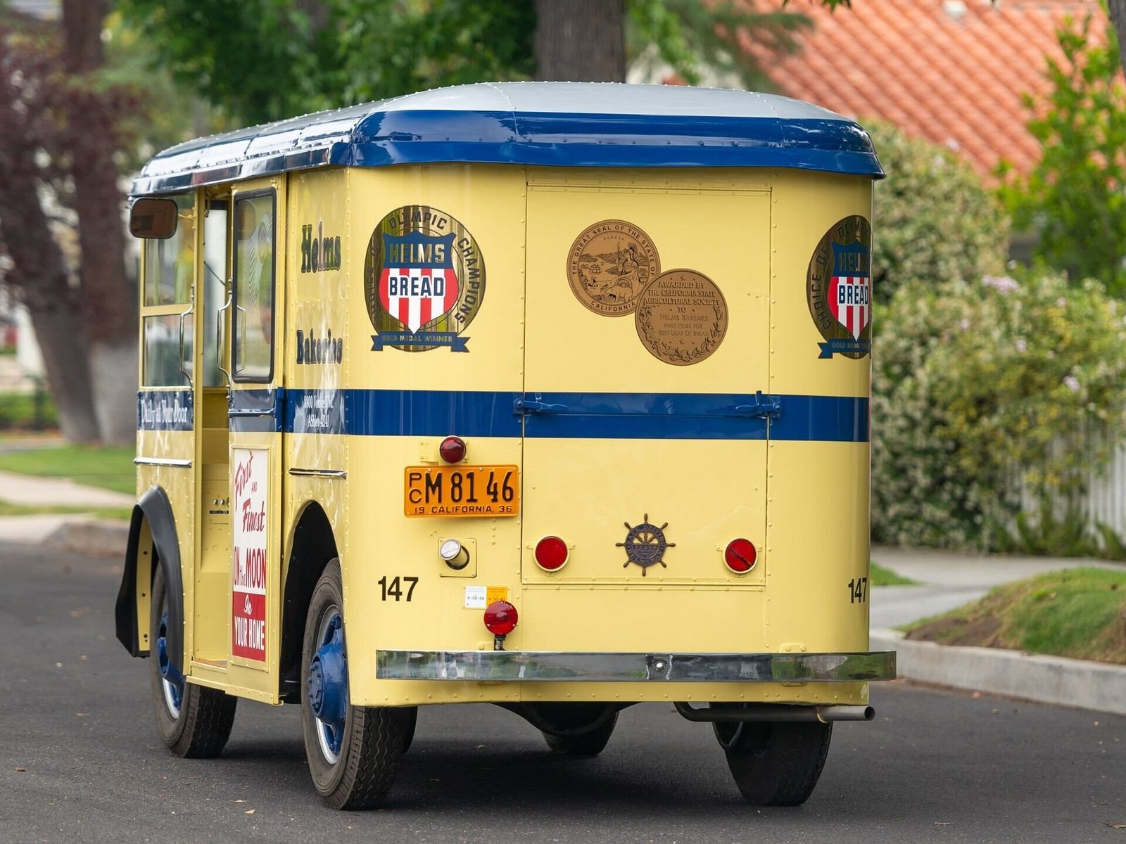 TWIN COACH HELMS BAKERY DELIVERY TRUCK, foto 27