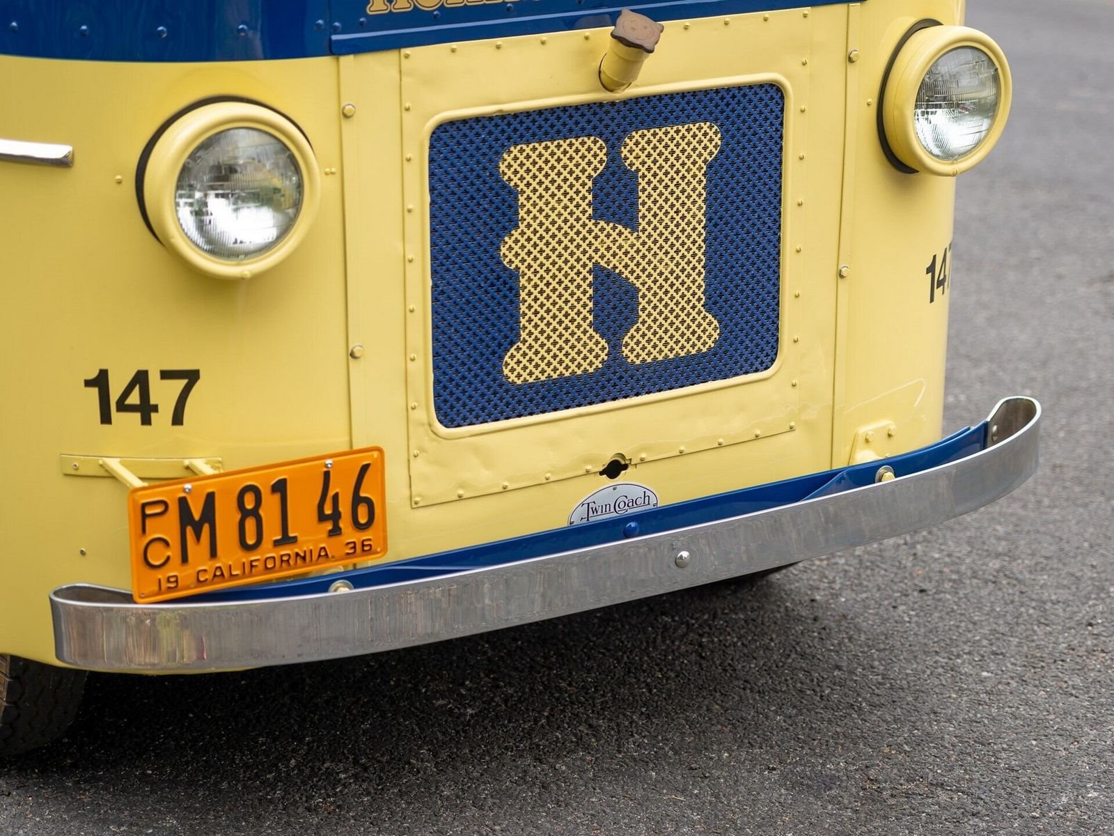TWIN COACH HELMS BAKERY DELIVERY TRUCK, foto 29