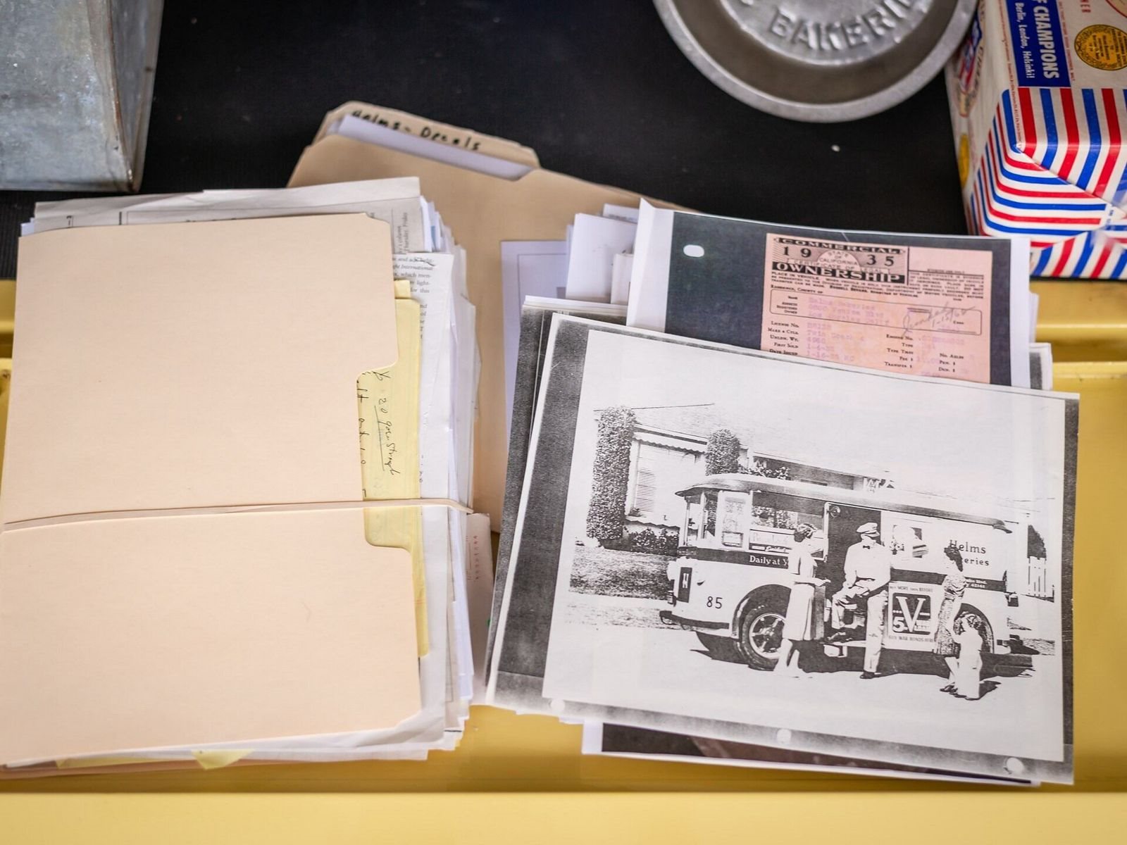 TWIN COACH HELMS BAKERY DELIVERY TRUCK, foto 46