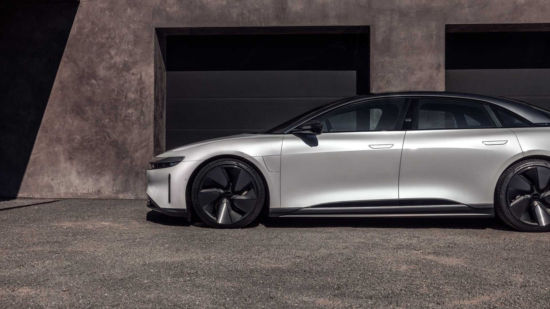 LUCID AIR STEALTH LOOK, foto 7