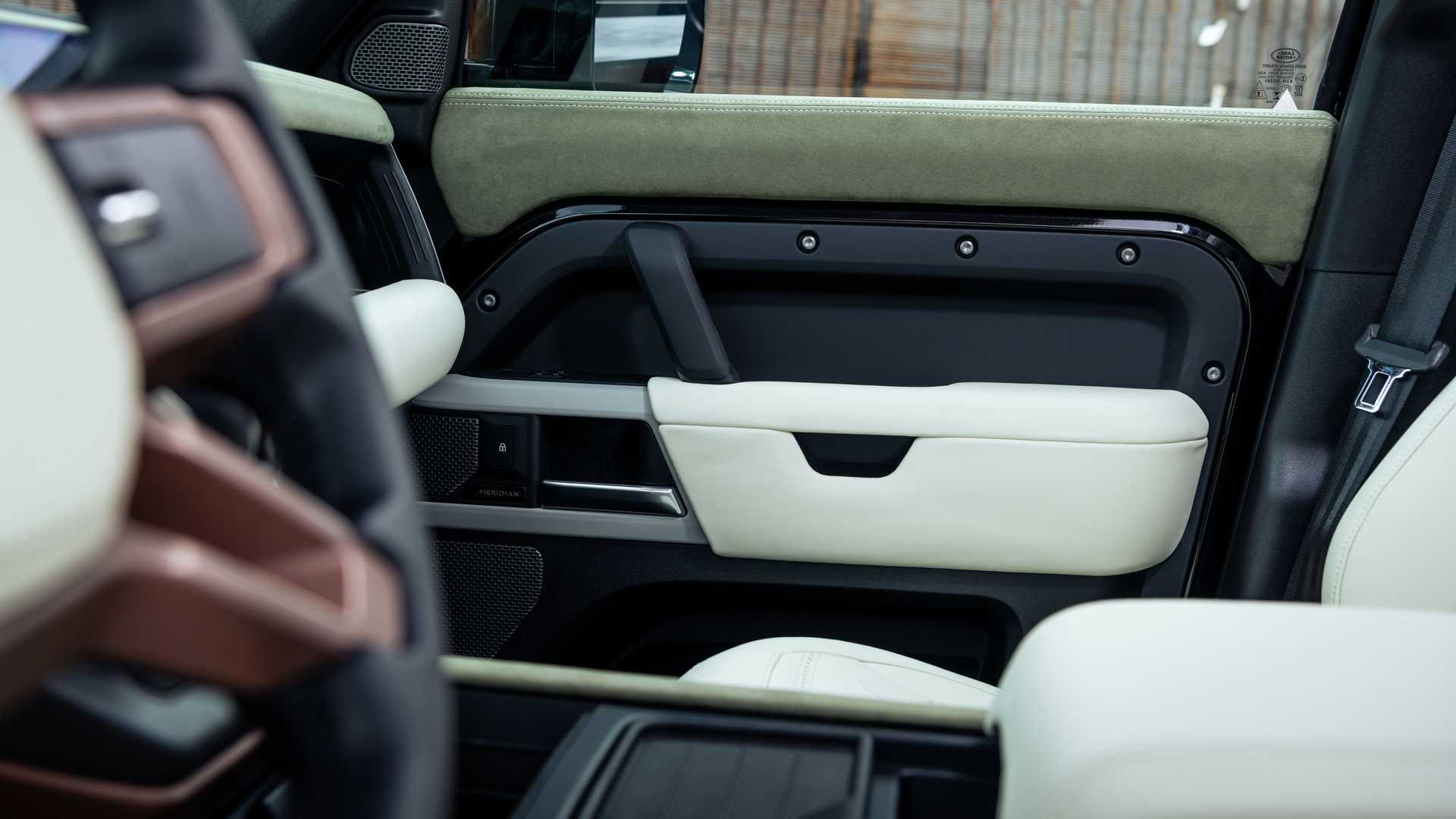 LAND ROVER DEFENDER VALIANCE COPPERHEAD BY HERITAGE CUSTOMS, foto 10