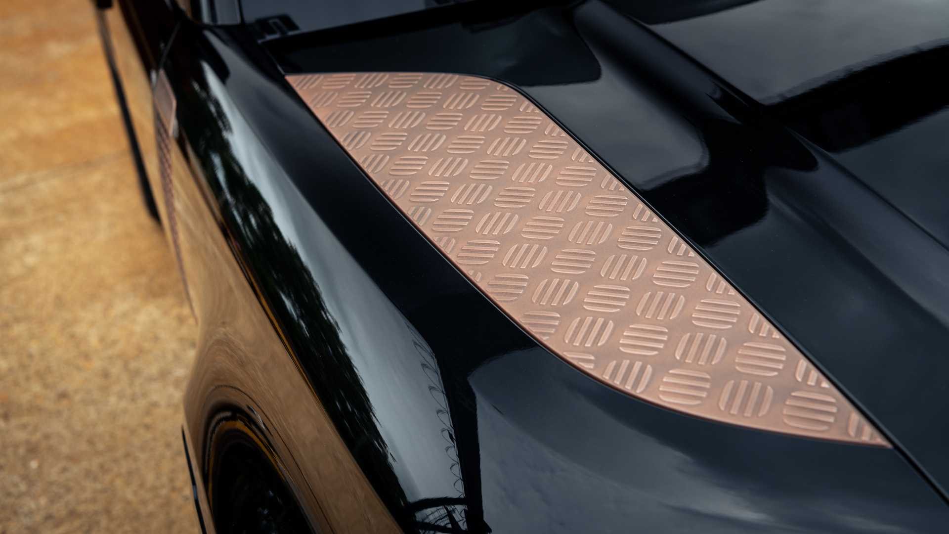 LAND ROVER DEFENDER VALIANCE COPPERHEAD BY HERITAGE CUSTOMS, foto 15