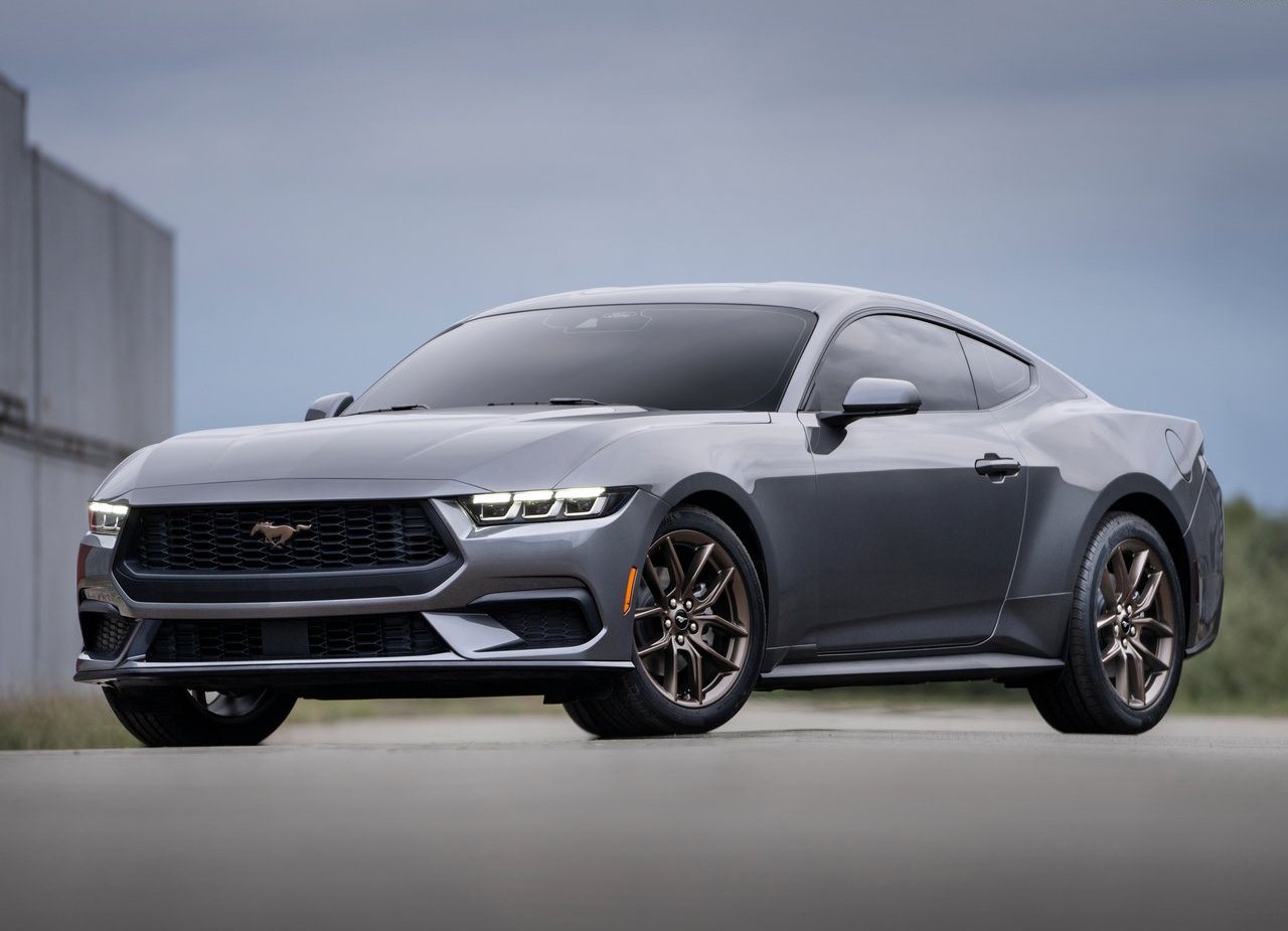 FORD MUSTANG, foto 1