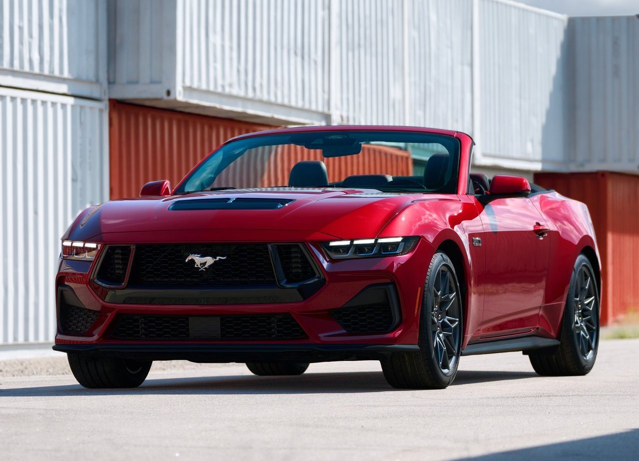 FORD MUSTANG GT CONVERTIBLE, foto 1