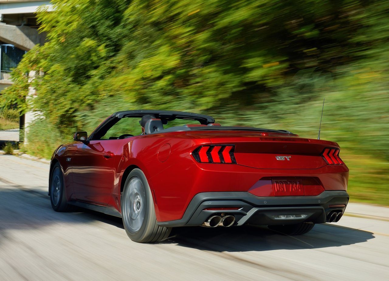 FORD MUSTANG GT CONVERTIBLE, foto 3