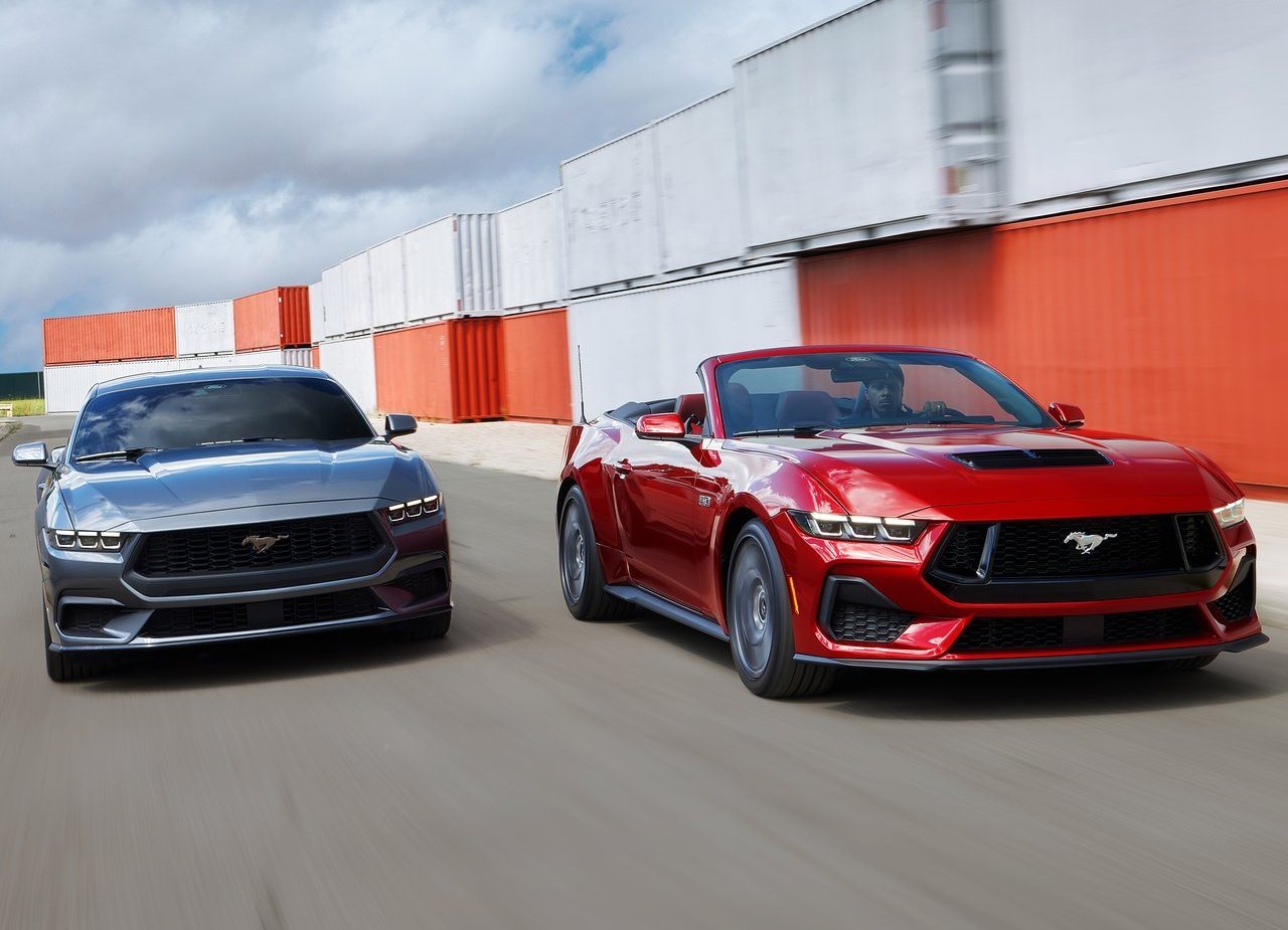FORD MUSTANG GT CONVERTIBLE, foto 4