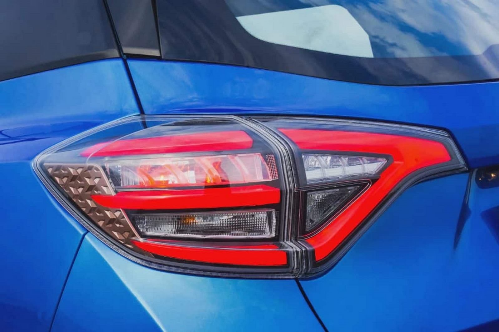 MAHINDRA XUV400, foto 9