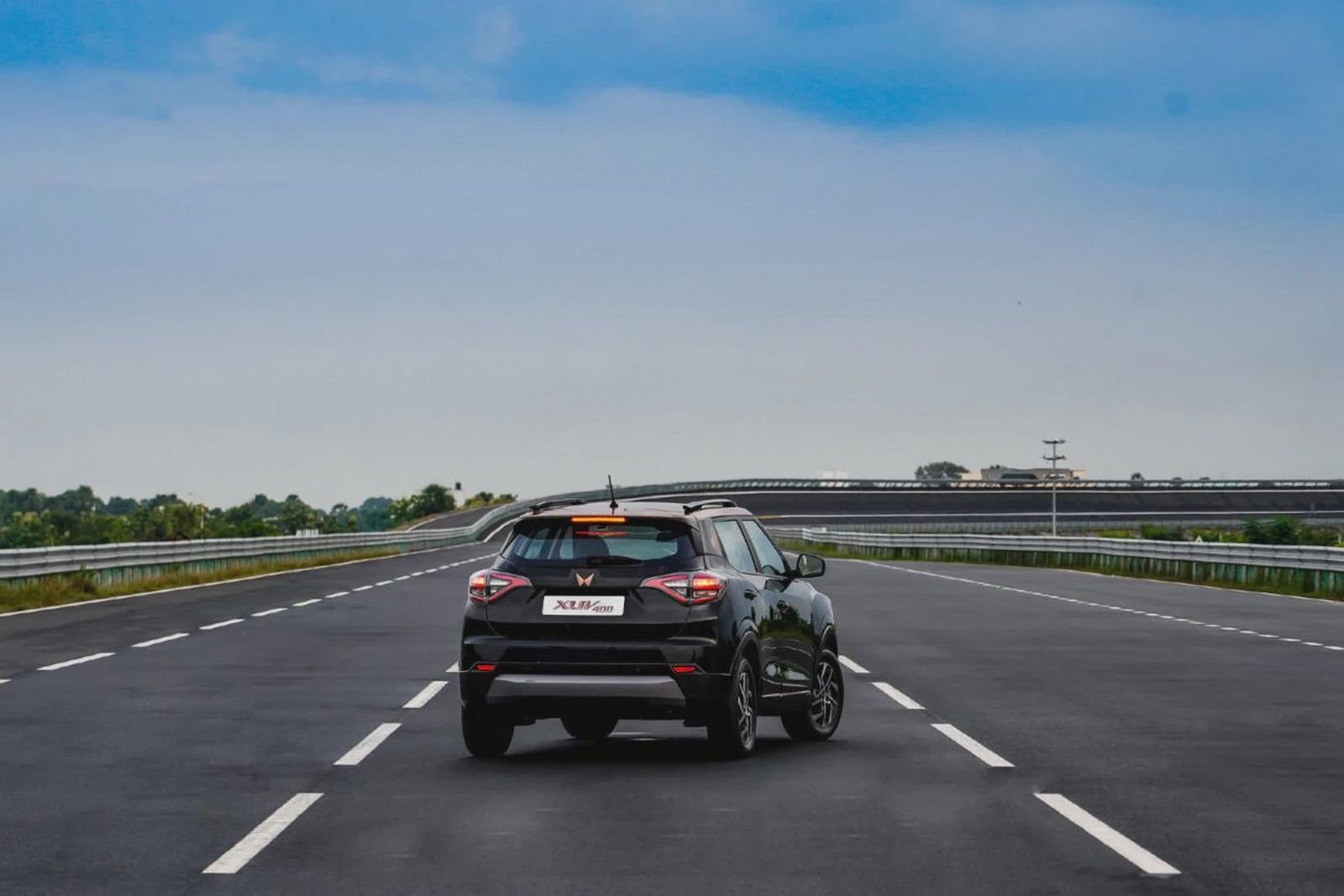 MAHINDRA XUV400, foto 16