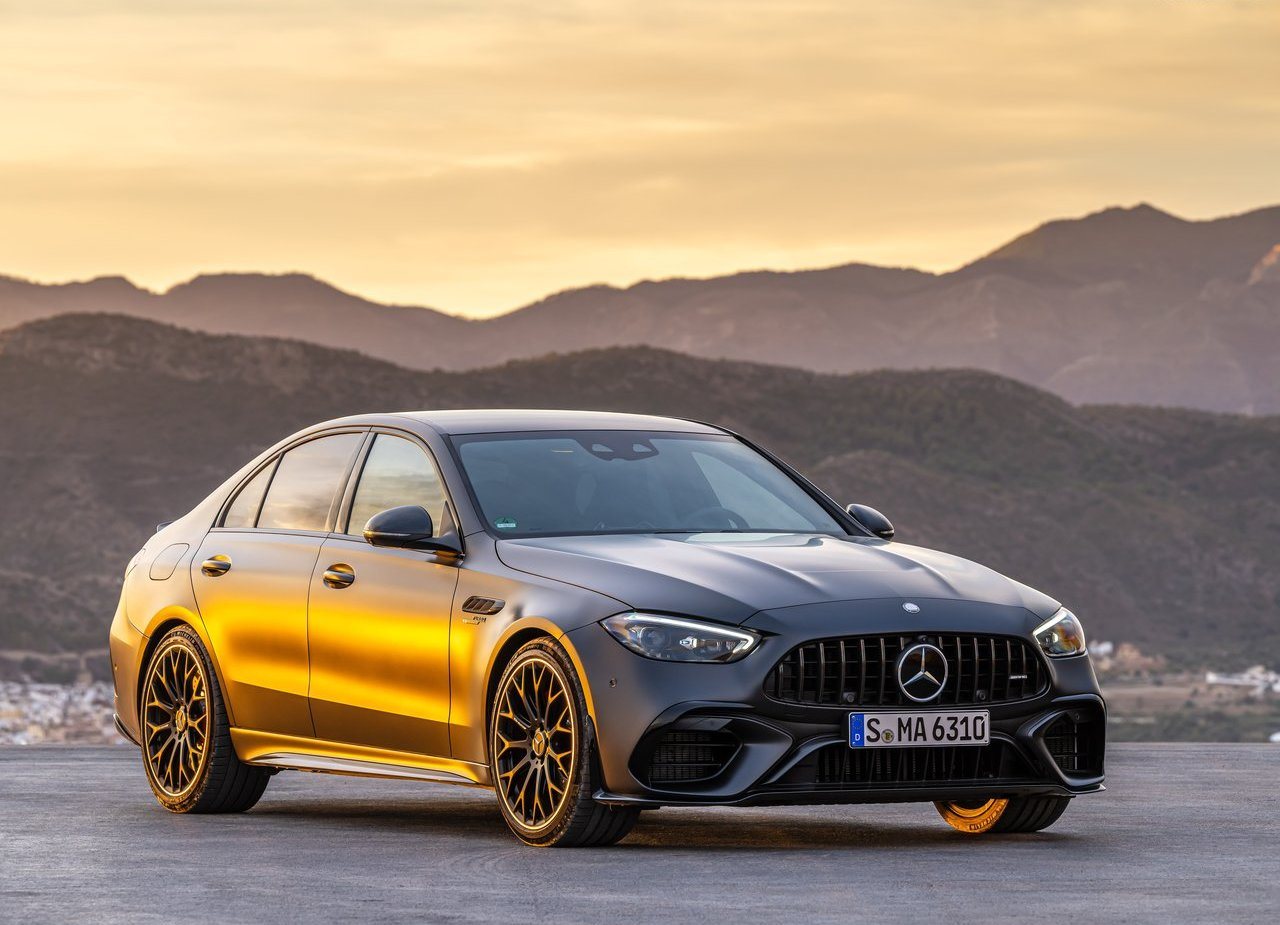 2023 - MERCEDES-AMG C 63 S E PERFORMANCE, foto 2