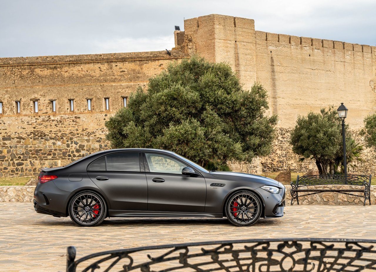 2023 - MERCEDES-AMG C 63 S E PERFORMANCE, foto 35