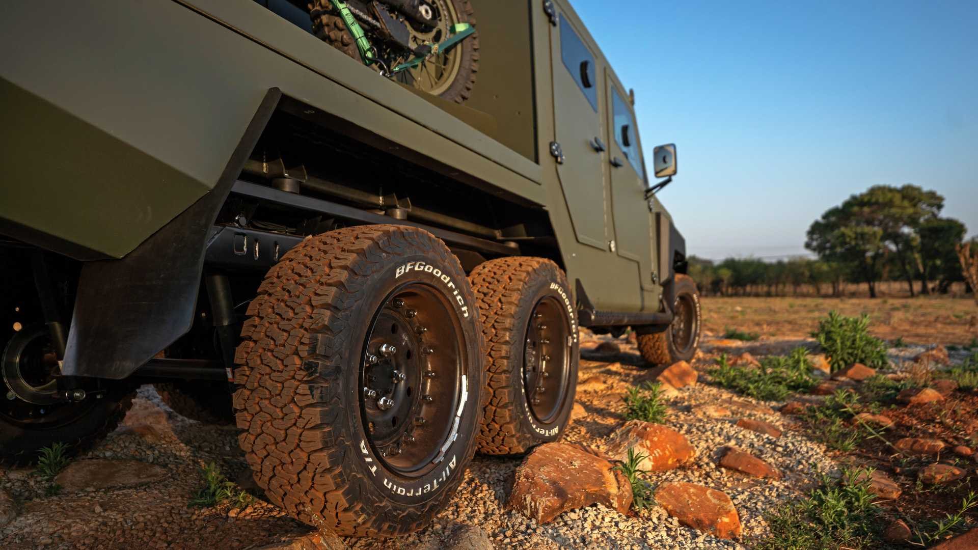 TOYOTA LAND CRUISER BY SVI ENGINEERING, foto 6
