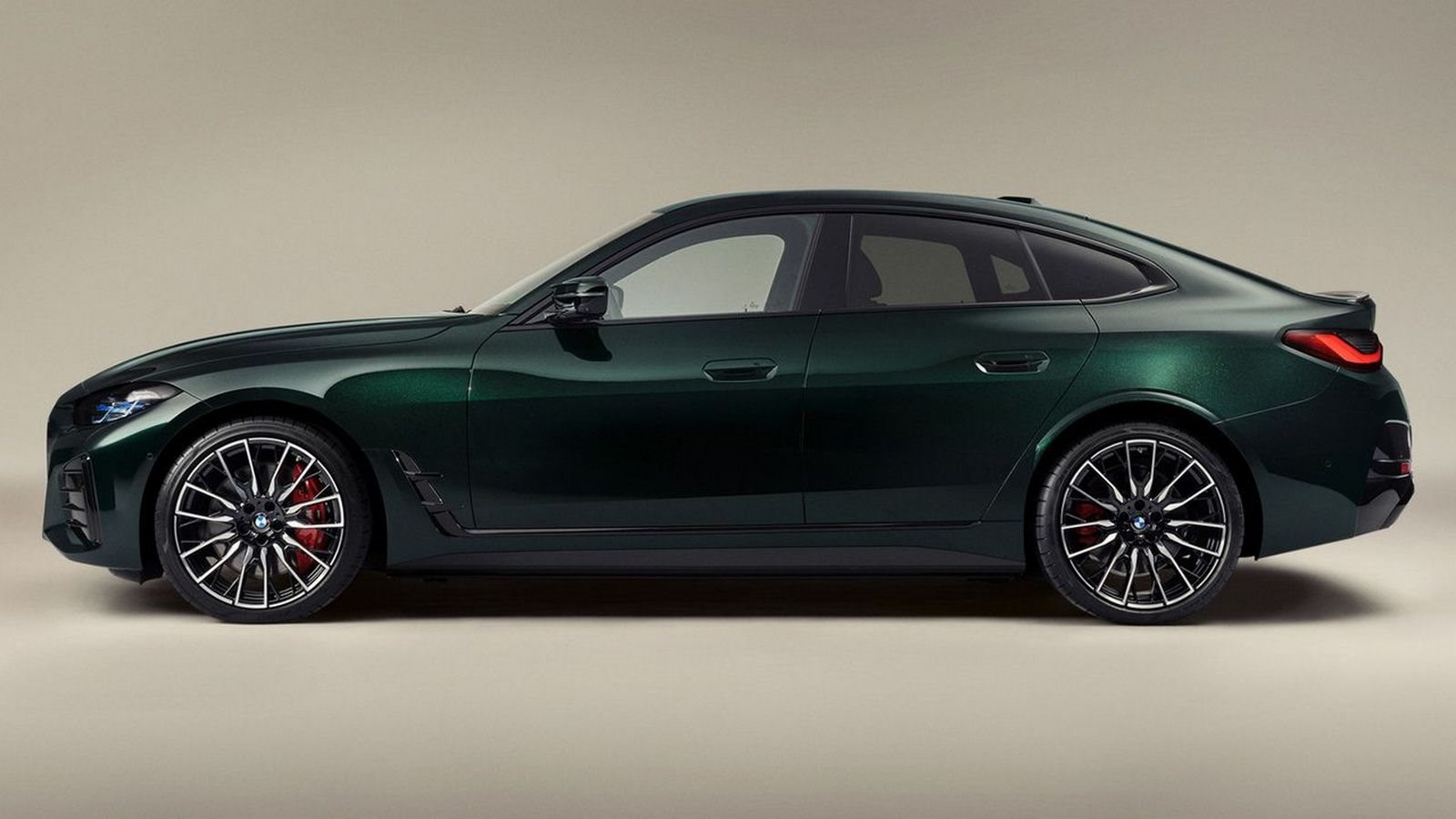 2022 - BMW i4 M50 BY KITH, foto 2